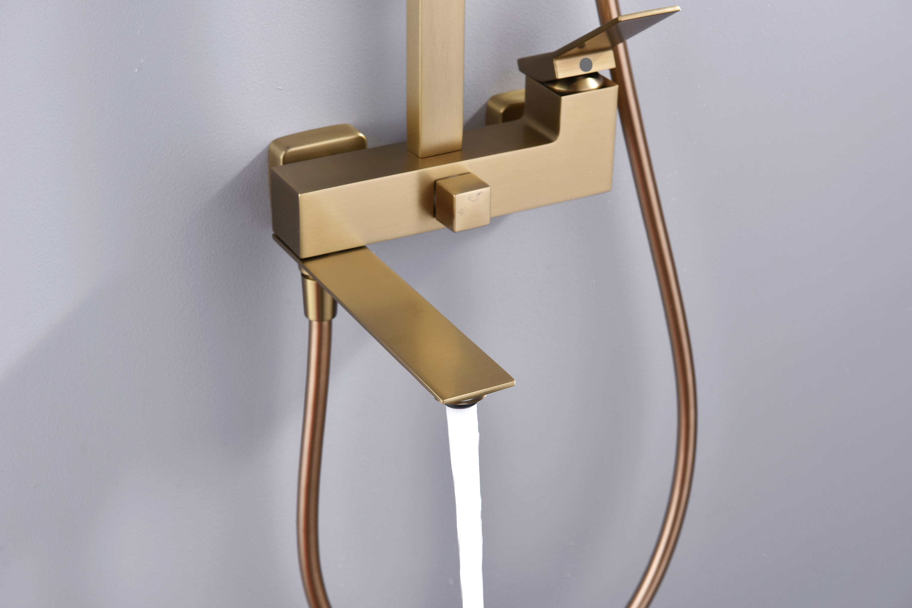 05162-S Душевая система (Мат. Золото) GANZER (5/1шт)