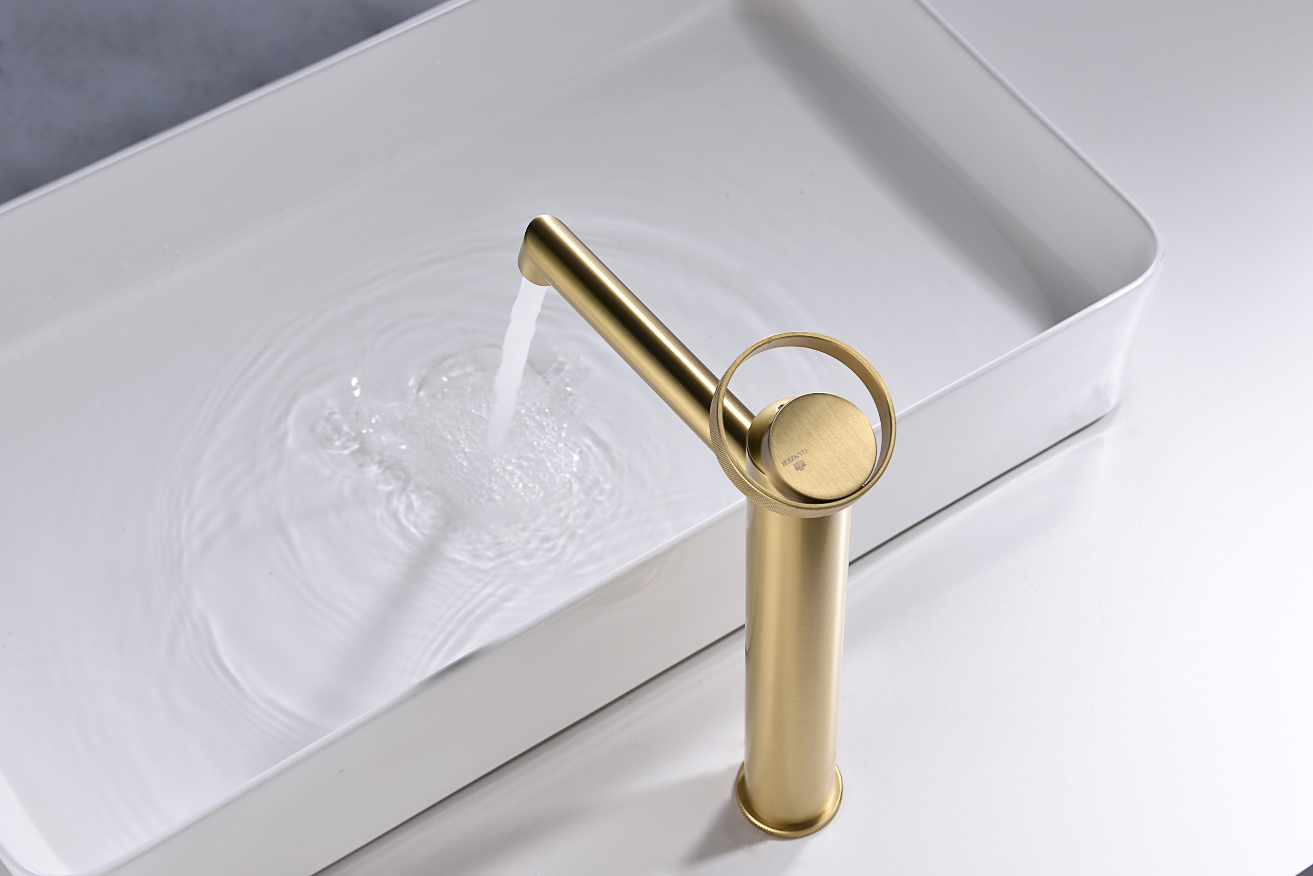 19112-S Смеситель од. для раковины-чаши (Мат. Золото) GANZER (10/1шт)