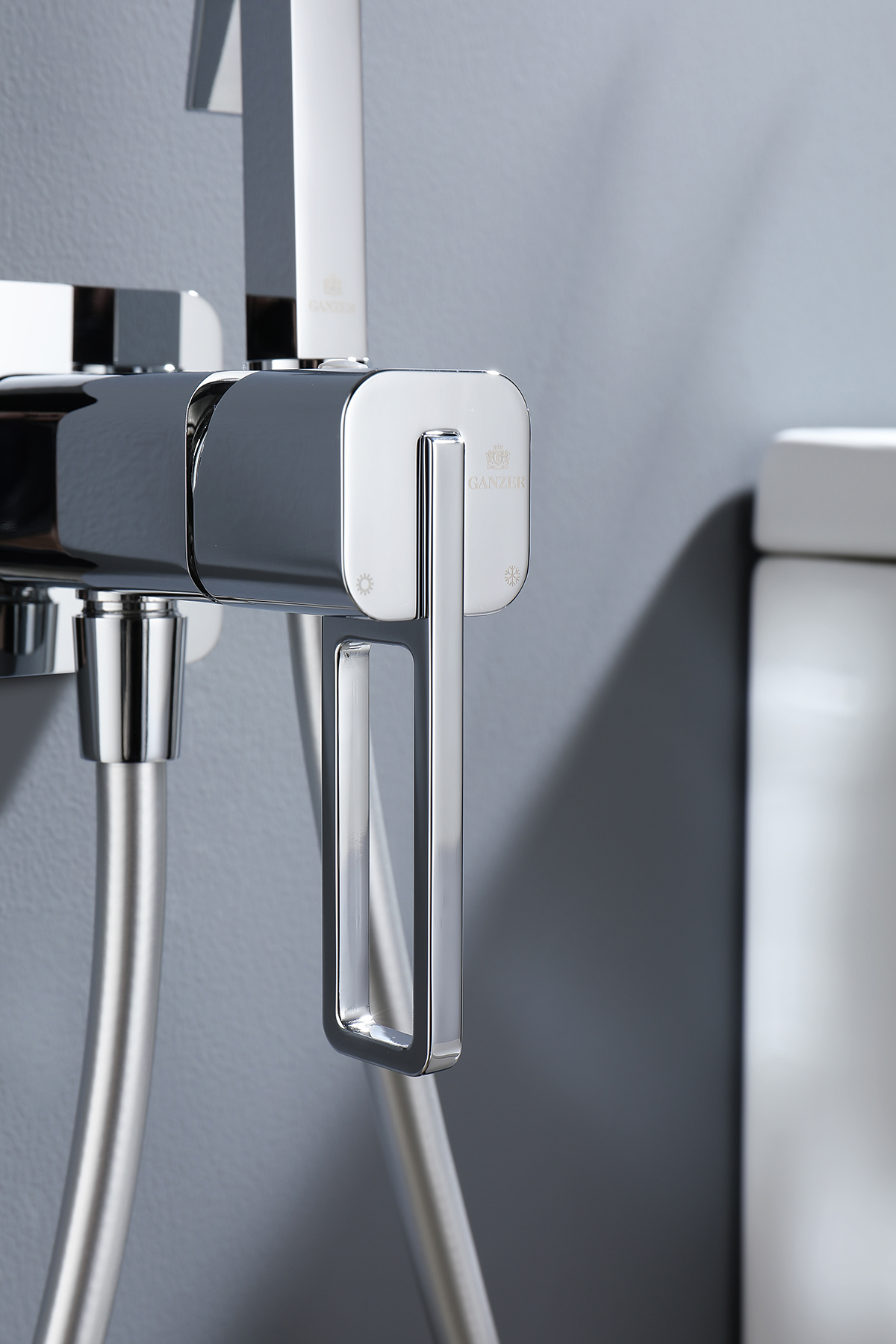 12157 Смеситель встраиваемый с ГИГ. душем (ХРОМ) GANZER (10/1шт)