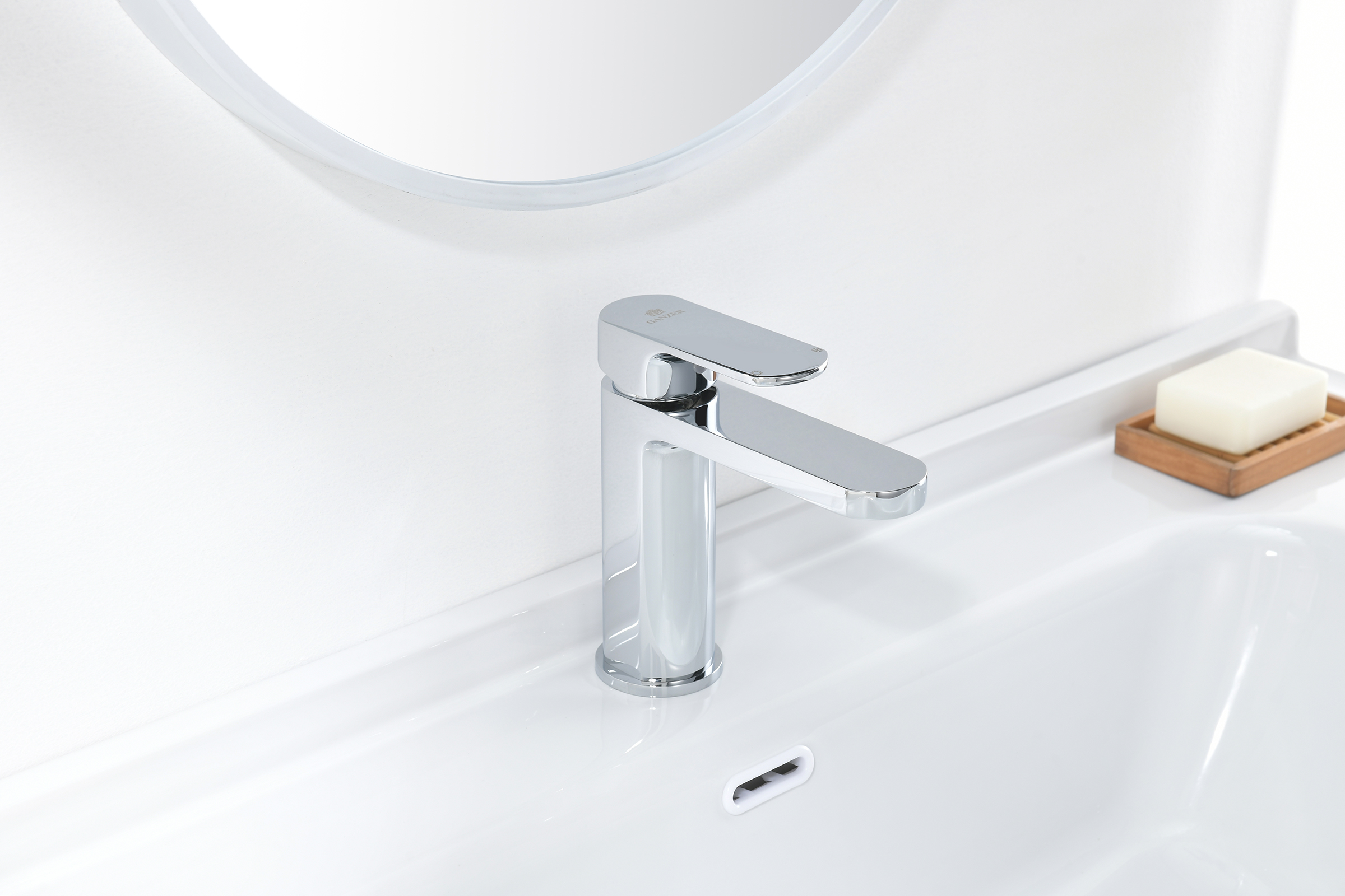 06111 Смеситель од. для раковины (ХРОМ) GANZER (10/1шт)