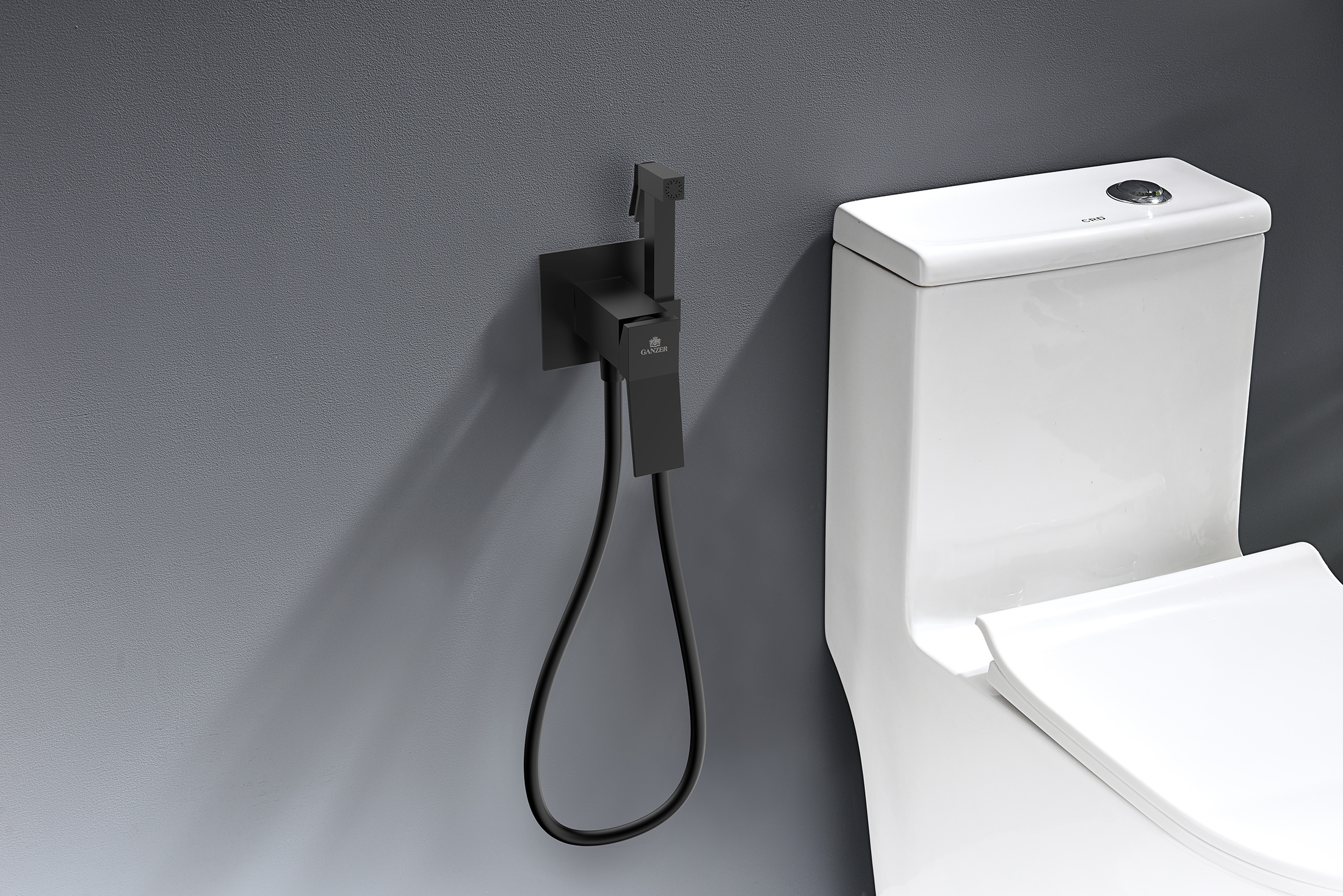 05157-C Смеситель встраиваемый с ГИГ. душом (ЧЕРНЫЙ) GANZER (10/1шт)