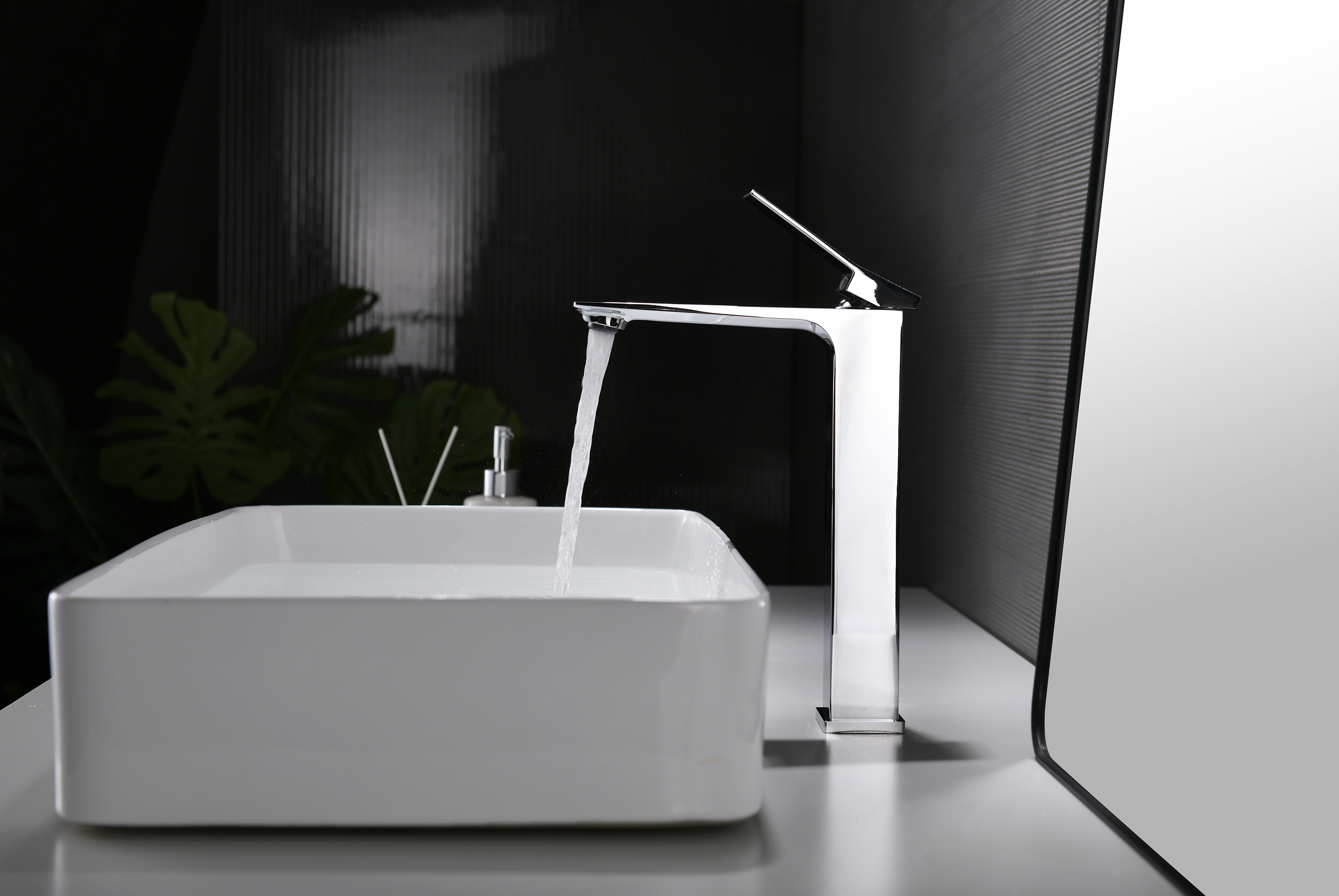 05112 Смеситель од. для раковины-чаши (ХРОМ) GANZER (10/1шт)