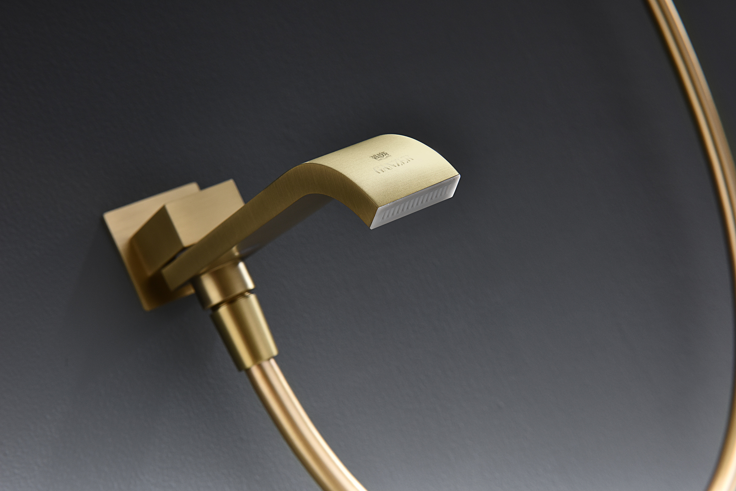 01165-S Смеситель встраиваемый для душа с 3-функ. (Мат. Золото) GANZER (6/1шт)