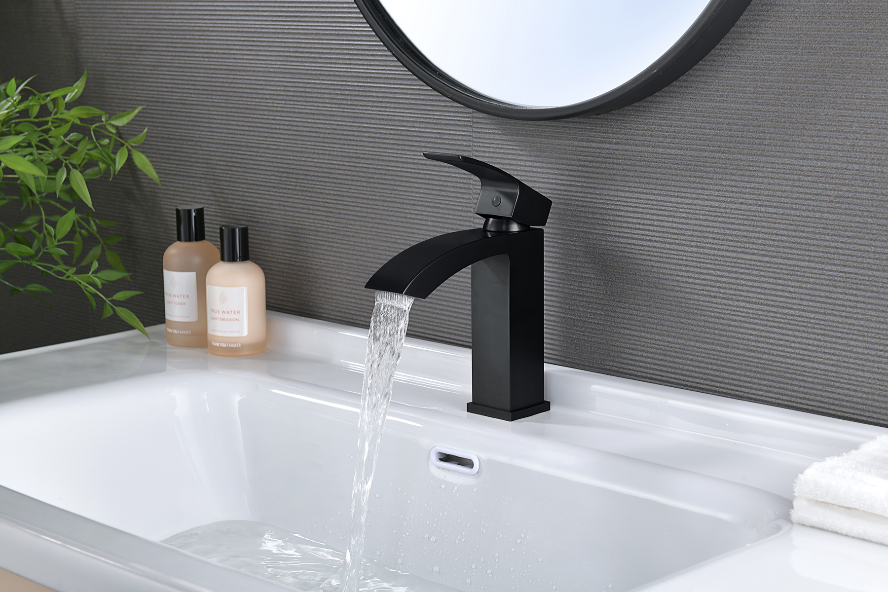 44111-C Смеситель од. для раковины (ЧЕРНЫЙ) GANZER (10/1шт)