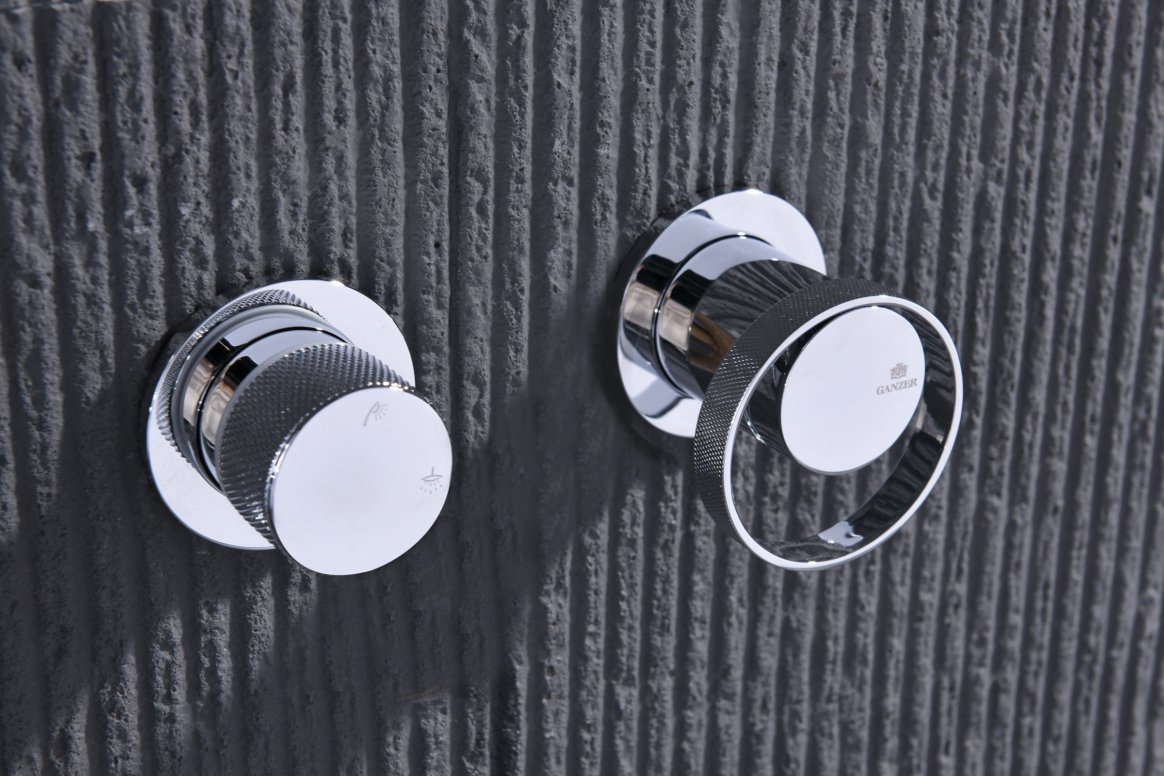 19164 Встроенный смес для душа с 2-функ. (ХРОМ) GANZER  (6/1шт)