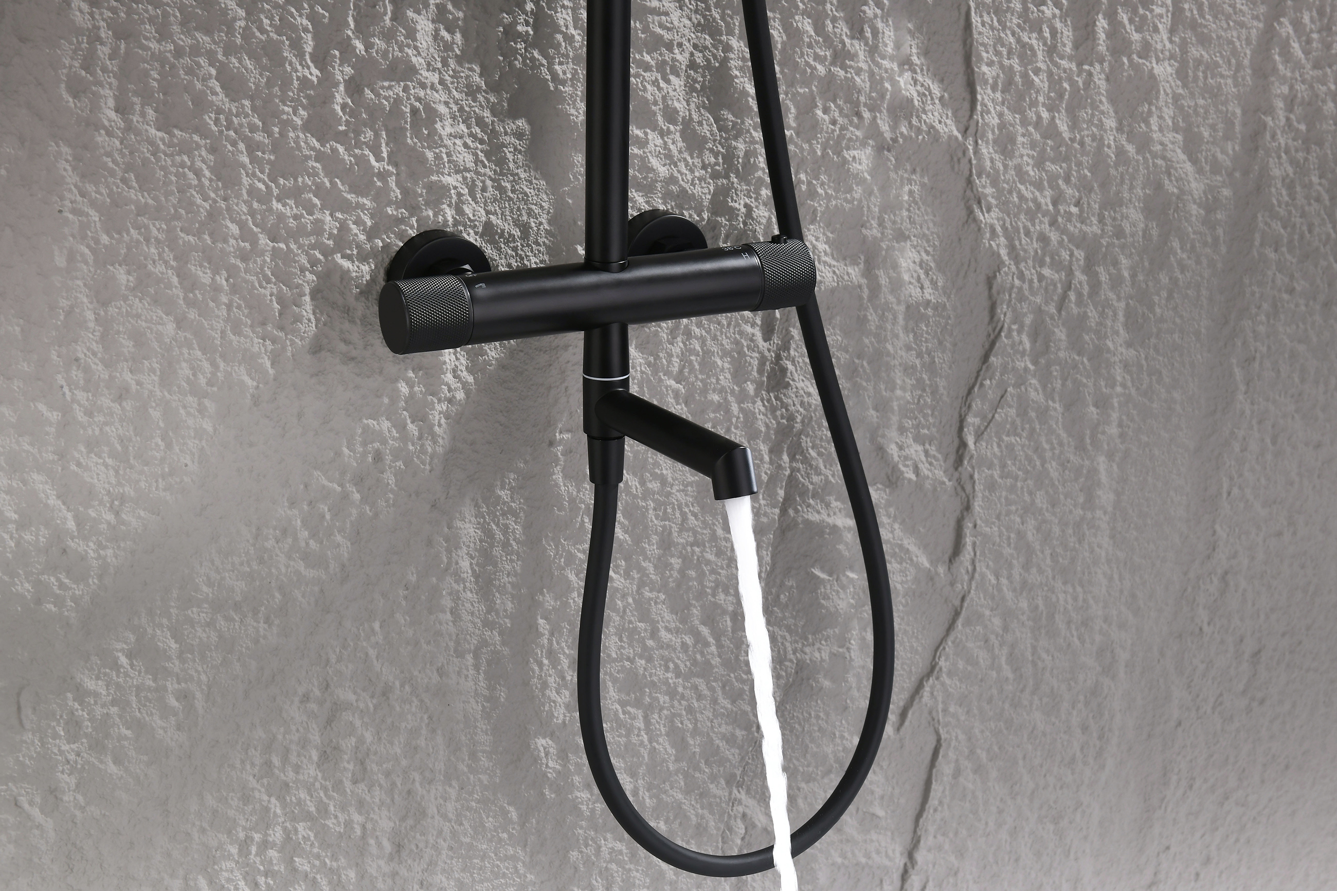 19170-C Душевая система с термостатом (ЧЕРНЫЙ) GANZER (5/1шт)