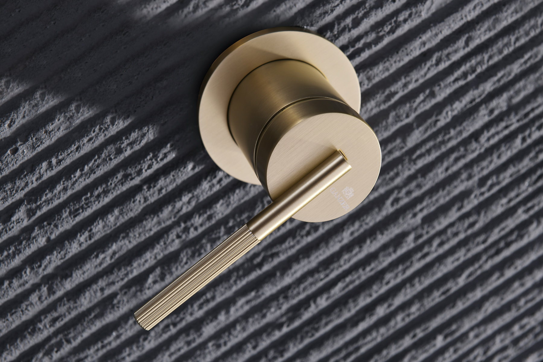 19164-S Встроенный смес для душа с 2-функ. (Мат. Золото) GANZER  (6/1шт)