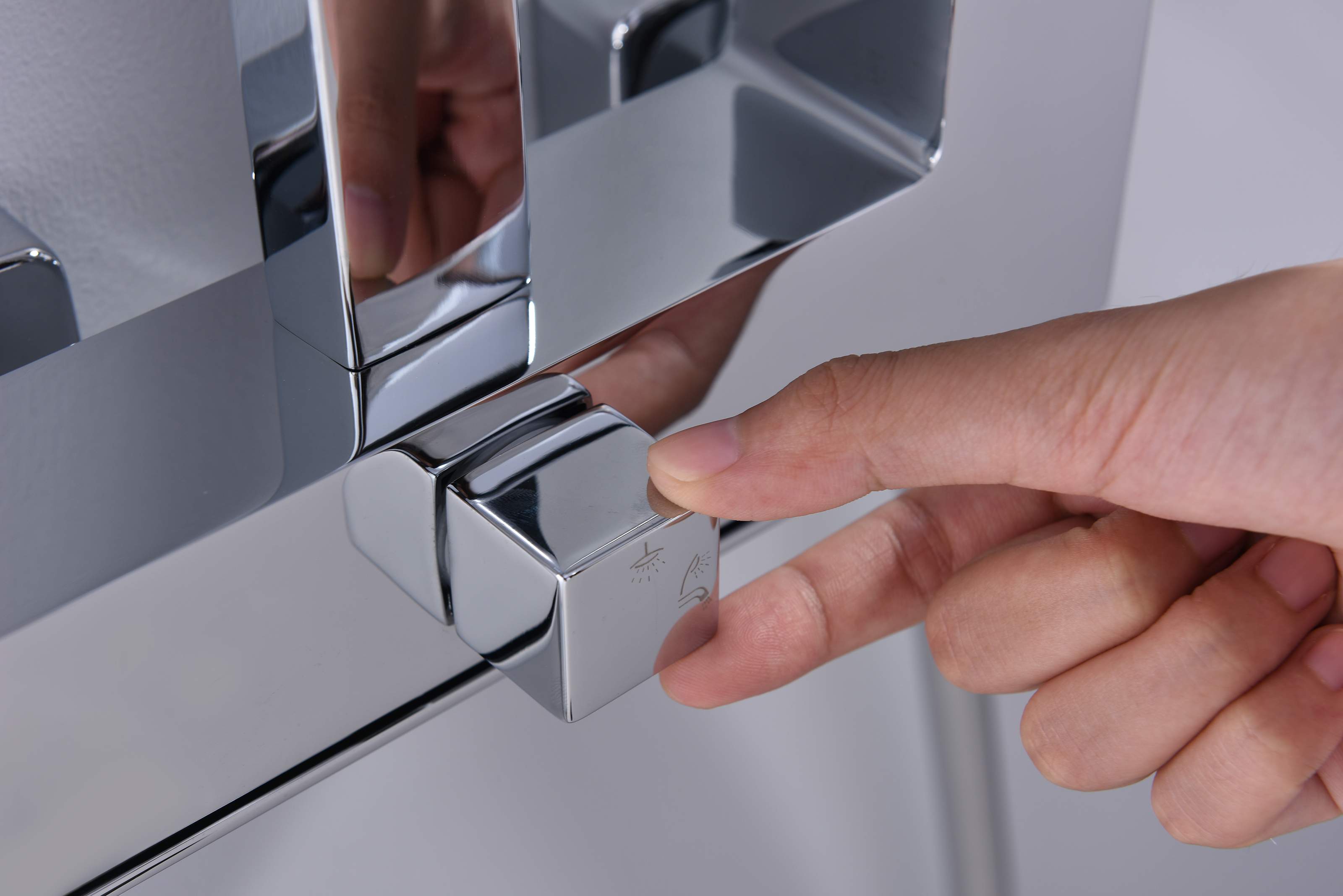 05162 Душевая система (ХРОМ) GANZER (5/1шт)