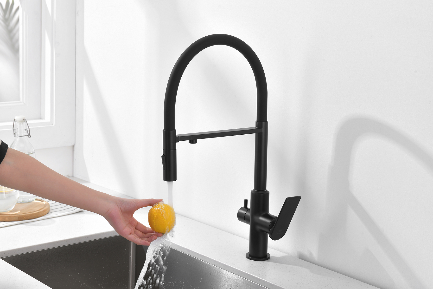 07127-C Смес. для кухни с гиб МАГ. изл. и под. фильт. (ЧЕР.+ЧЕР.) GANZER (10/1шт)