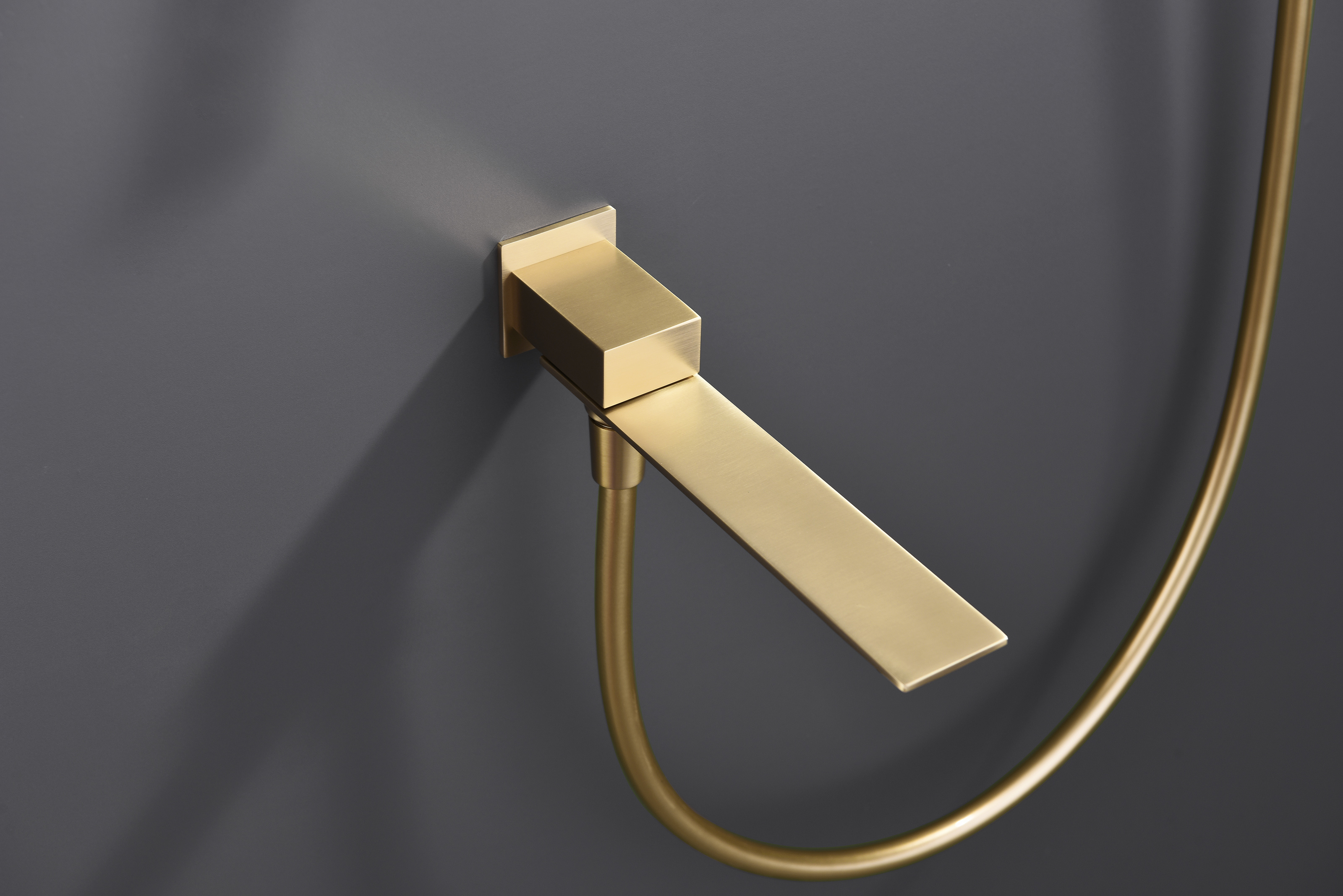 05165-S Смеситель встраиваемый для душа с 3-функ. (Мат. Золото) GANZER (6/1шт)