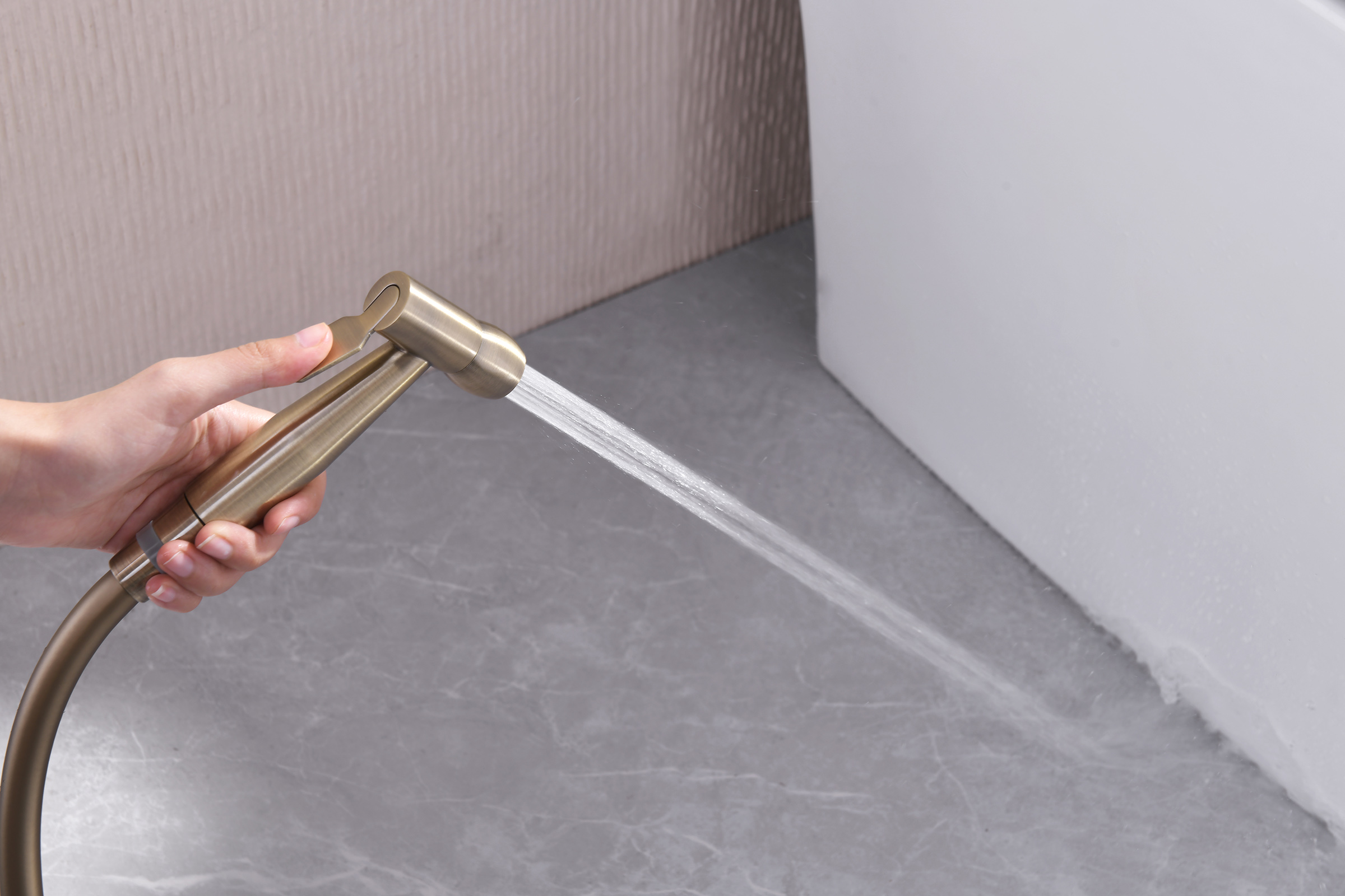 77157-D Смеситель встраиваемый с ГИГ. душом (БРОНЗА) GANZER (10/1шт)