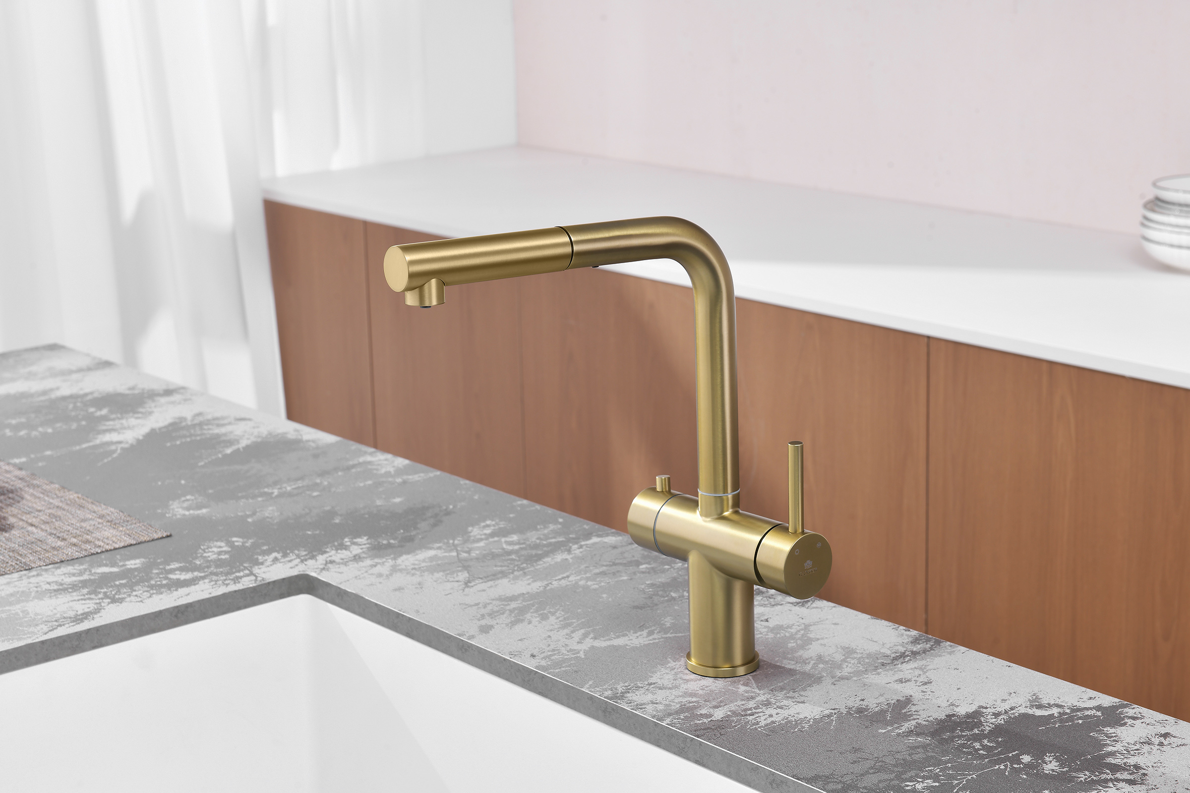 16036-S Смес. од. для кухни с ВЫД. лейкой и подк. ФИЛЬТ. (Мат. Золото)  GANZER (10/1шт)