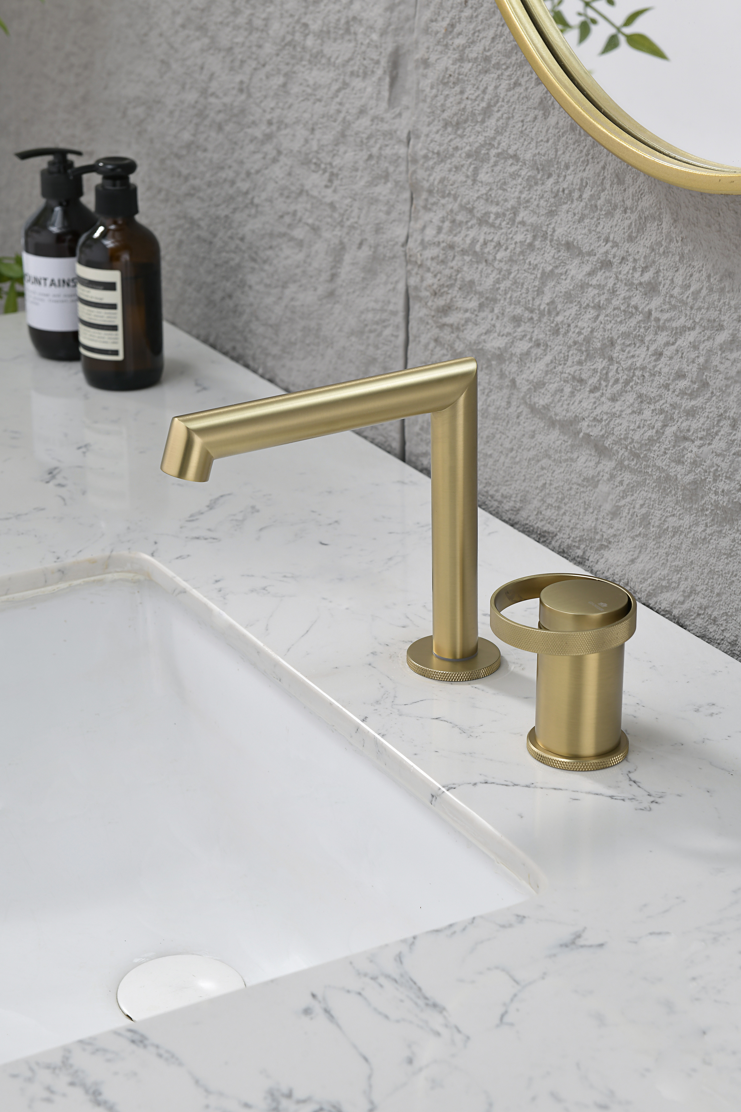 19114-S Смеситель на борт раковины (2-отв,Мат. Золото)  GANZER (10/1шт)