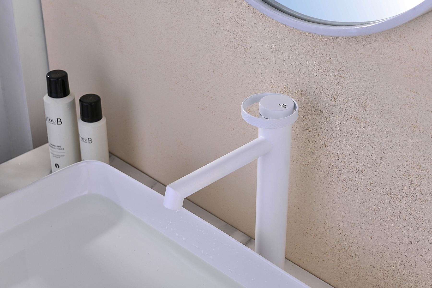 19112-F Смеситель од. для раковины-чаши (БЕЛЫЙ) GANZER (10/1шт)