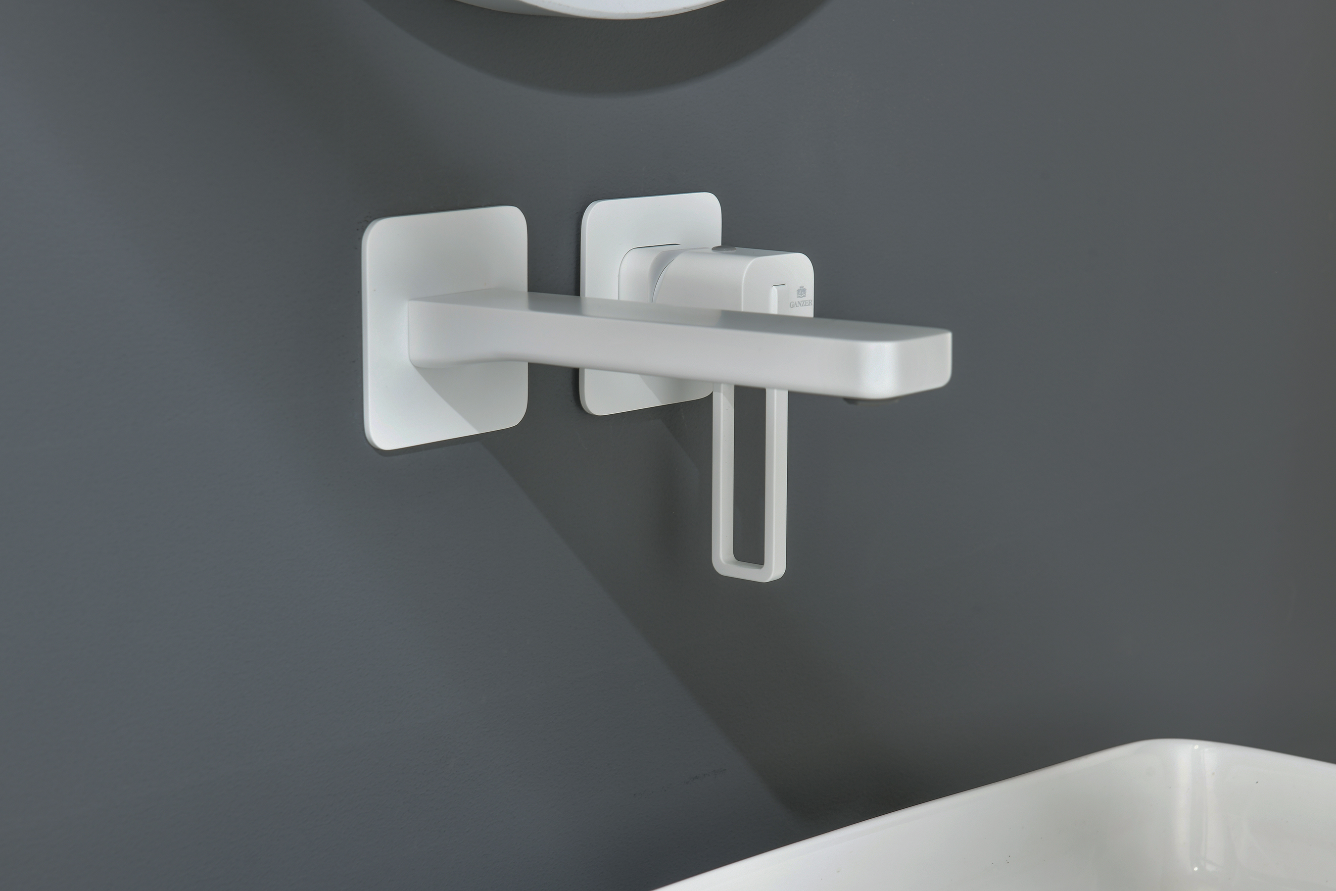 12144-F Встроенный смес для рак. (БЕЛЫЙ) GANZER  (10/1шт)