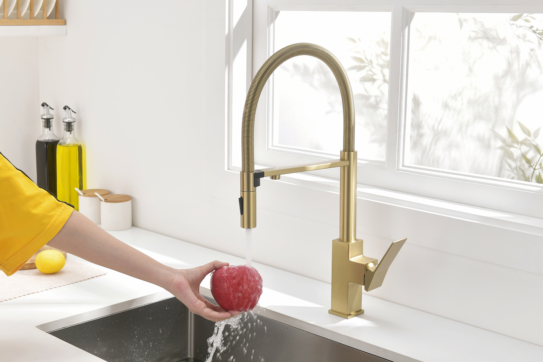 05126-S Смес. для кухни с гиб МАГ. изл. и под. фильт. (Мат. Золото) GANZER (10/1шт)