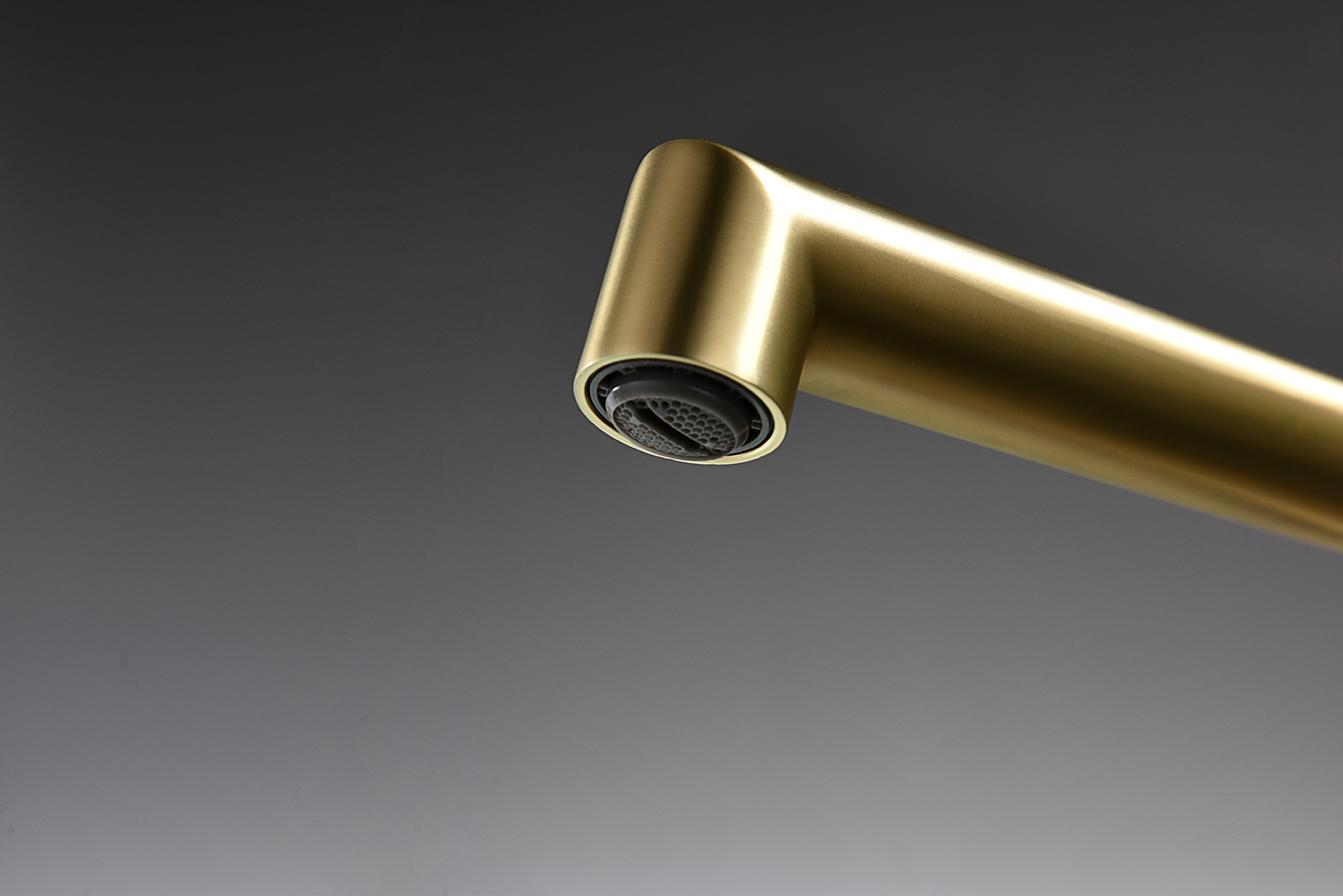 19181-S Смеситель напольный для ванны (Мат. Золото) GANZER  (5/1шт)