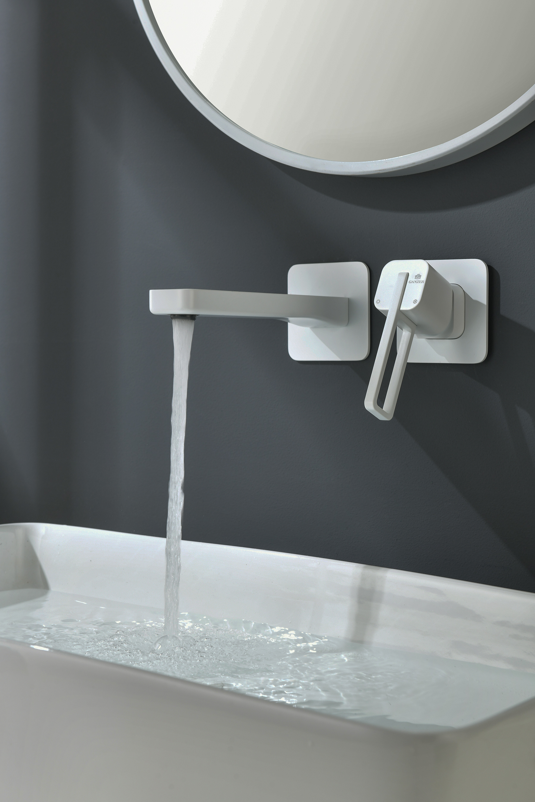 12144-F Встроенный смес для рак. (БЕЛЫЙ) GANZER  (10/1шт)