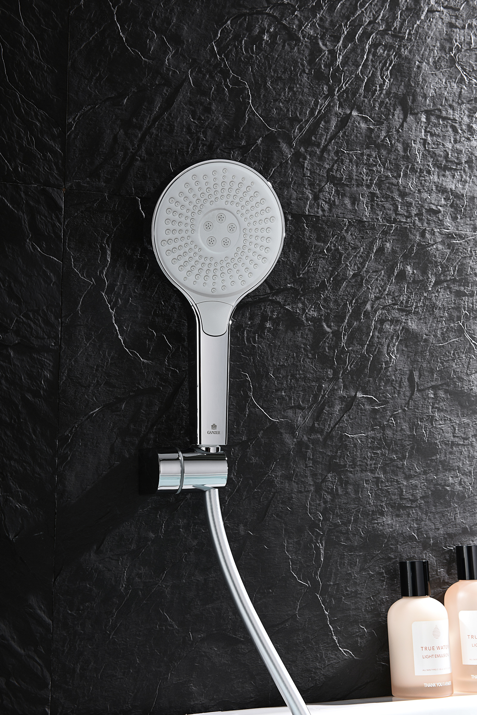 06141 Смеситель од. для ванны дл. (ХРОМ) GANZER  (8/1шт)