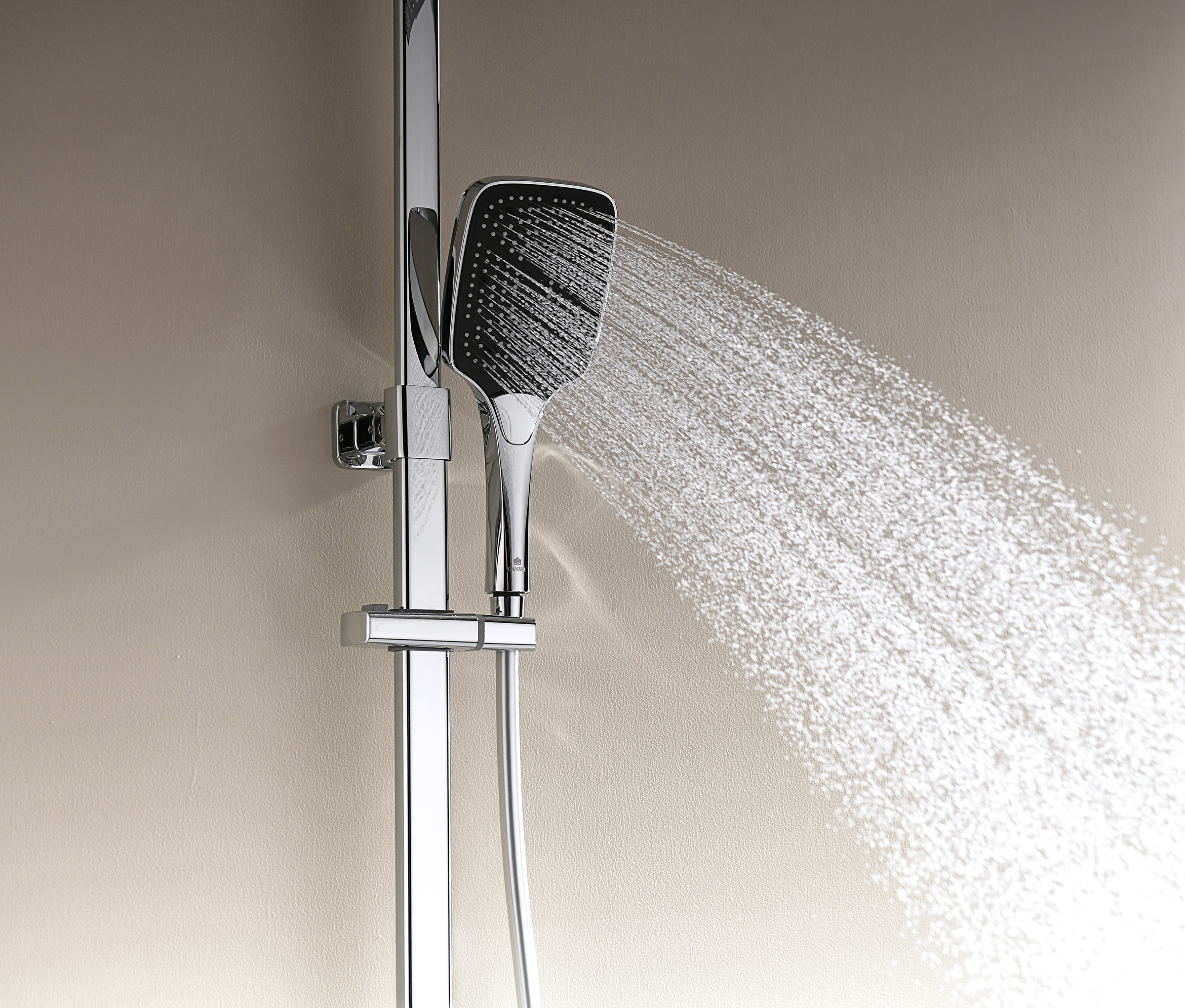 12071-C Душевая система с термостатом (ЧЕРНЫЙ) GANZER (5/1шт)