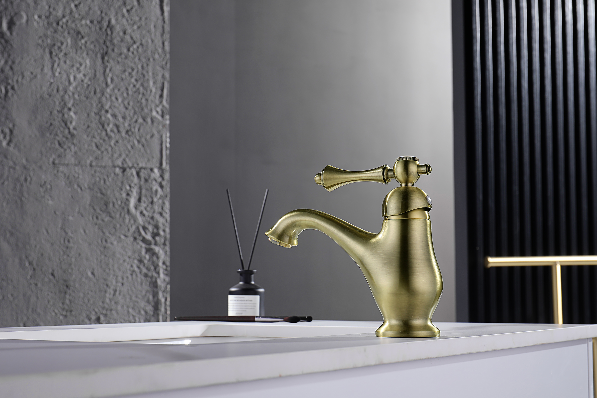 77111-D Смеситель для умыв. (БРОНЗА)  GANZER  (10/1шт)