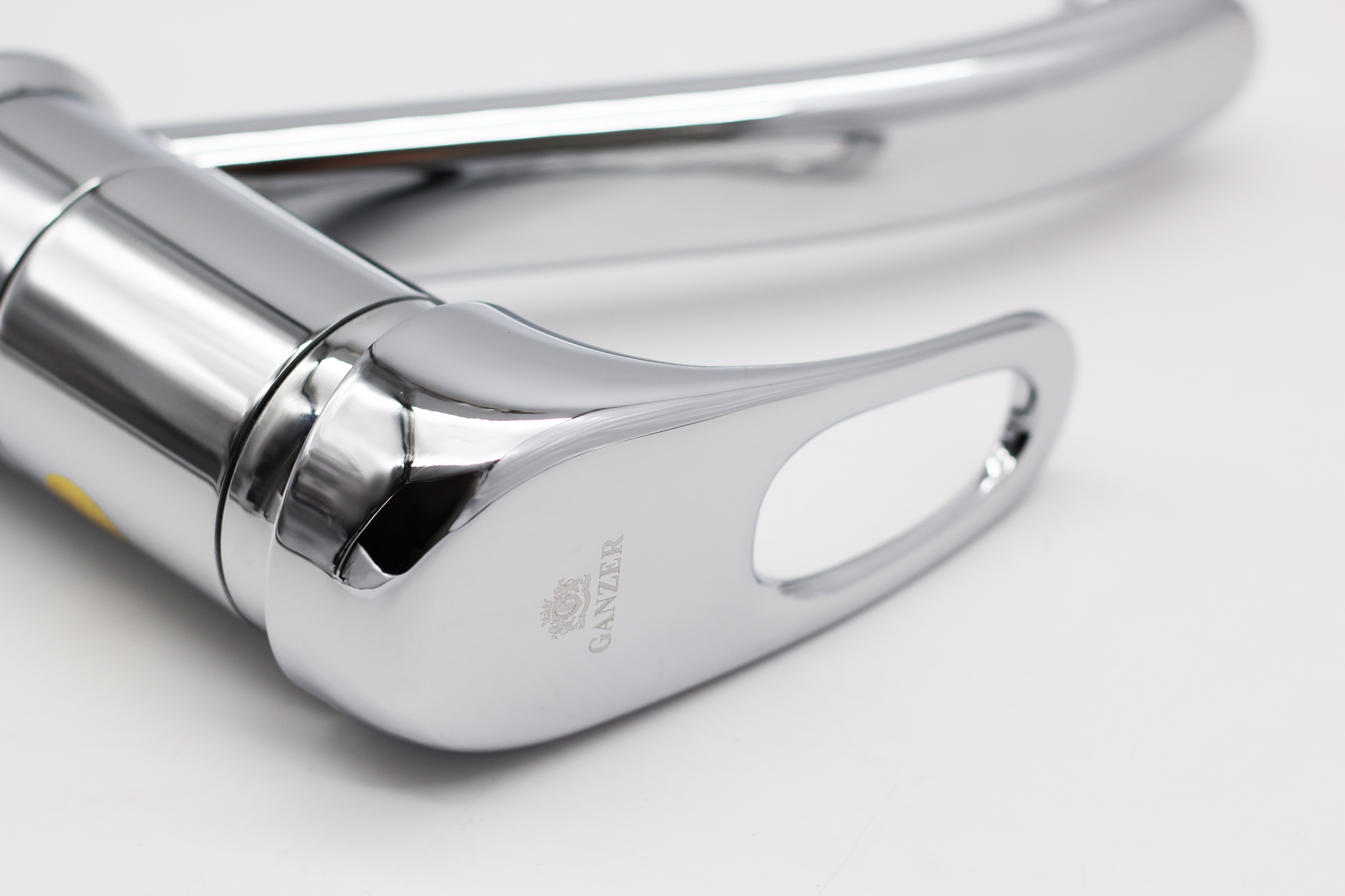 08011 Смеситель однорычажный для кухни "GANZER" (10/1шт)