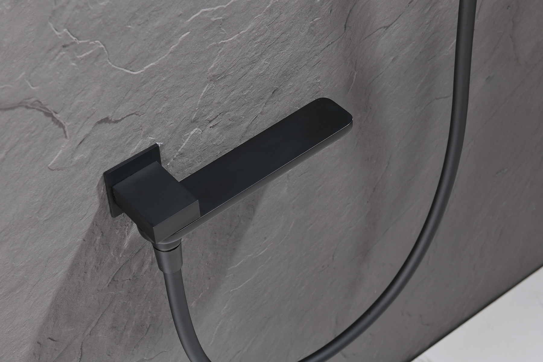 12165-C Смеситель встраиваемый для душа с 3-функ. (ЧЕРНЫЙ) GANZER (6/1шт)