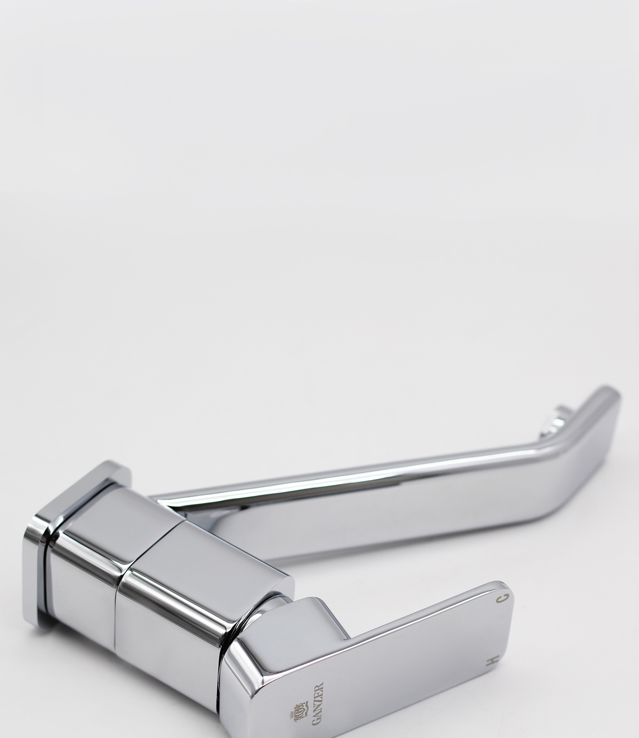 12011 Смеситель однорычажный для кухни "GANZER"  (10/1шт)