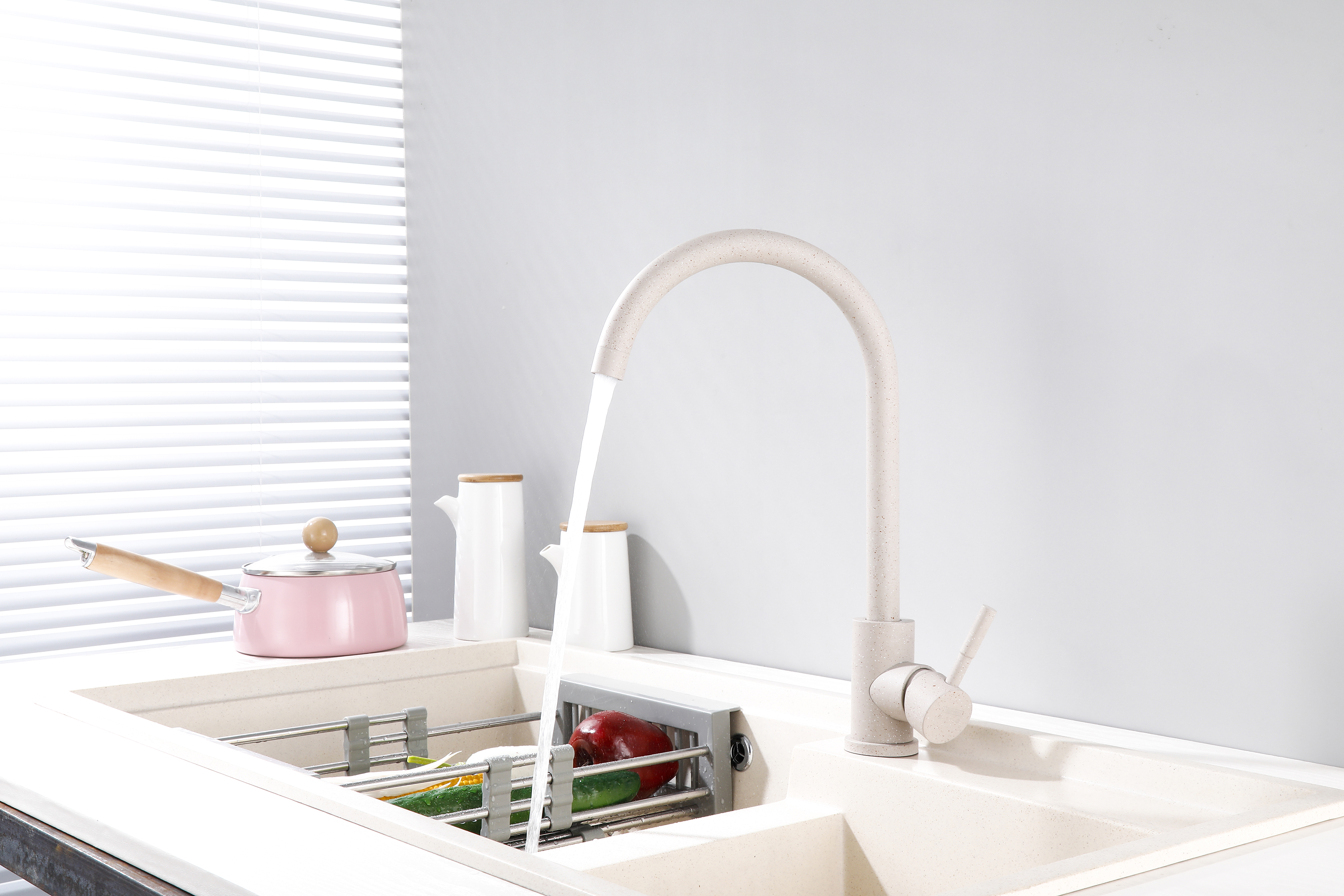 53304-B Смес. из НЕРЖ. для кух. (СВ. БЕЖ.) HANSEN  (20/1шт)