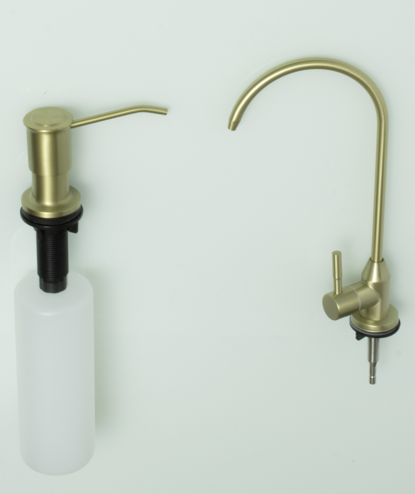 Мойка многофункциональная, без смес. НЕРЖ (75х46мм,МАТ. ЗОЛОТО)  GANZER