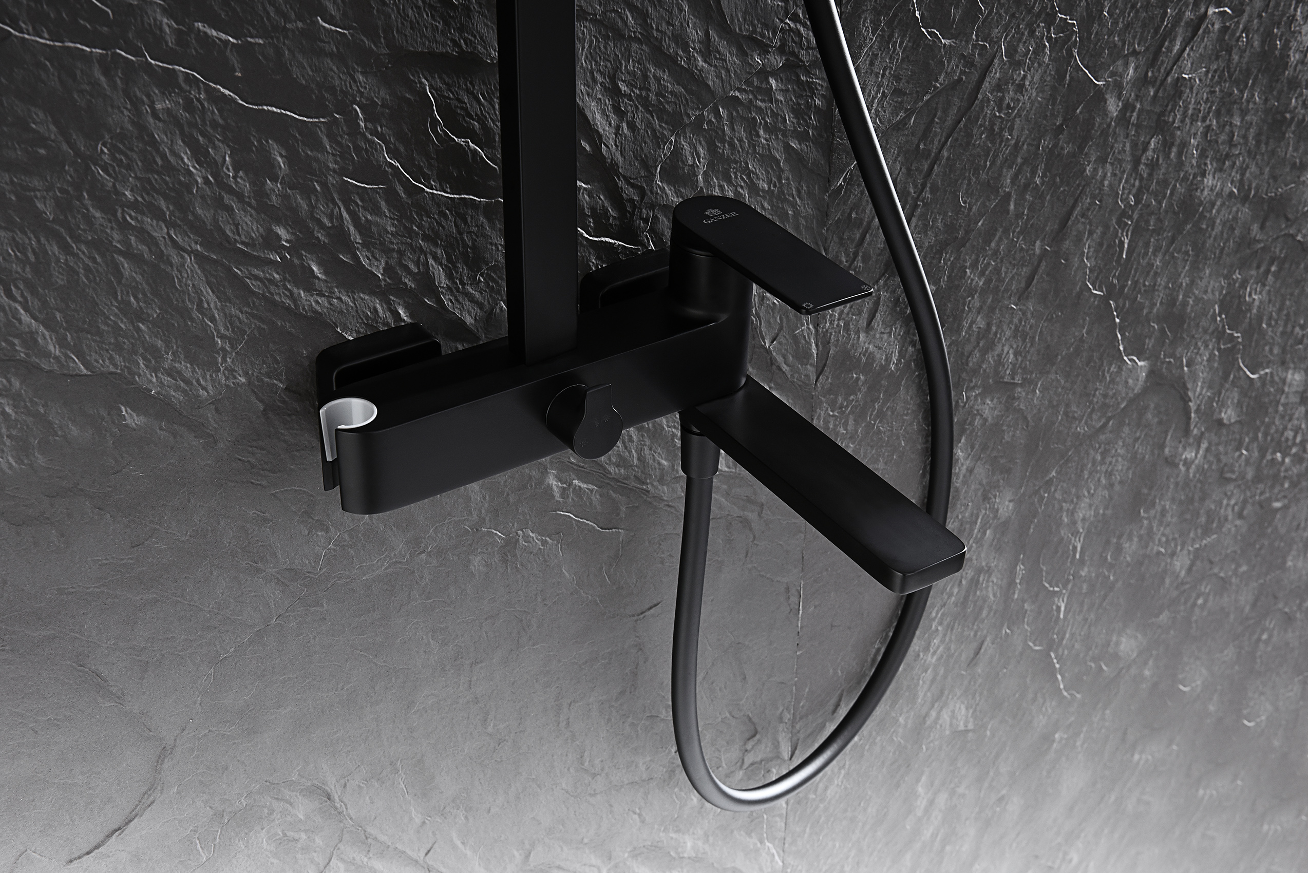 07162-C Душевая система (ЧЕРНЫЙ) GANZER (5/1шт)