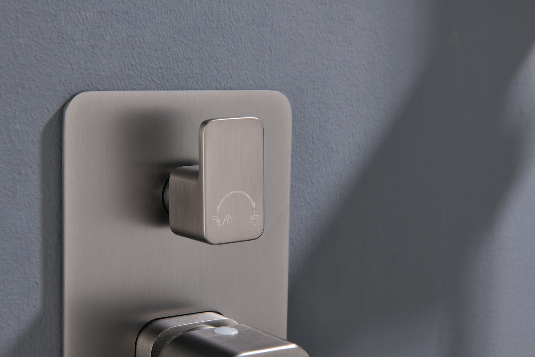 12165-Q Смеситель встраиваемый для душа с 3-функ. (ГРАФИТ) GANZER (6/1шт)