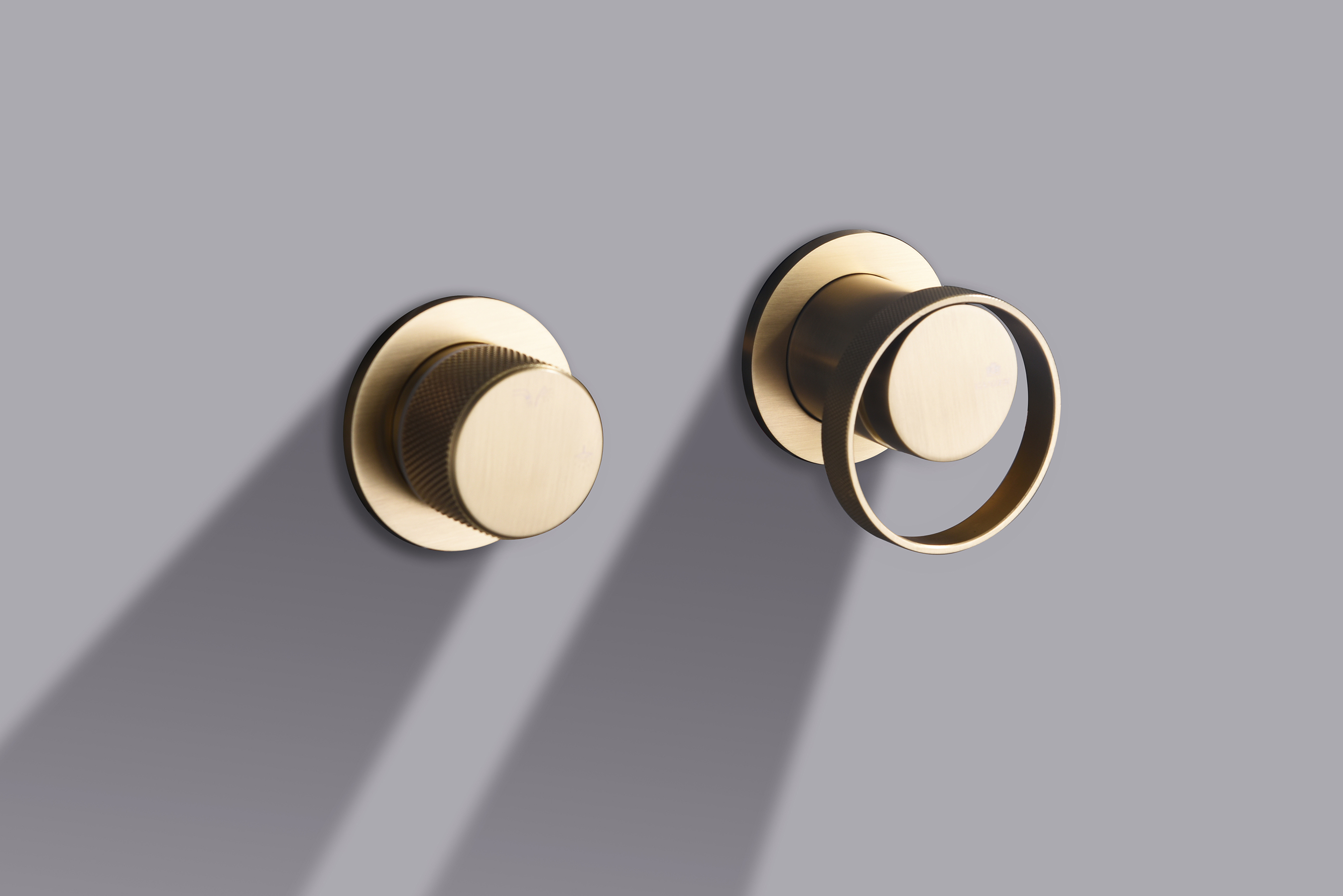 19165-S Смеситель встраиваемый для душа с 3-функ. (Мат. Золото) GANZER (6/1шт)