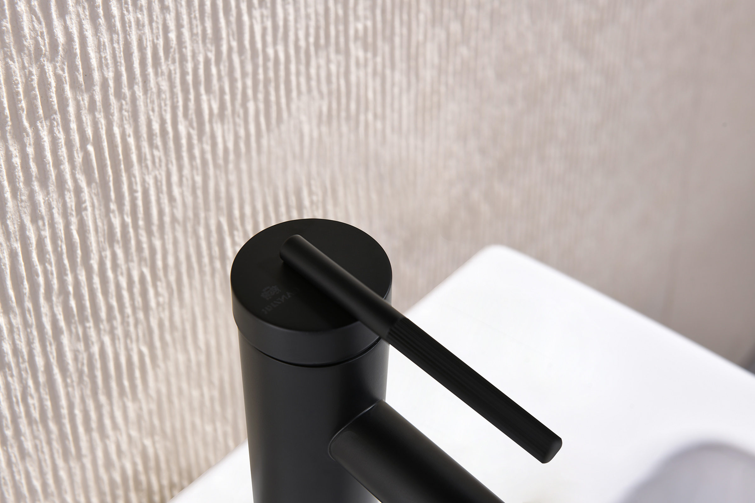 19151-C Смеситель на биде (ЧЕРНЫЙ) GANZER  (10/1шт)