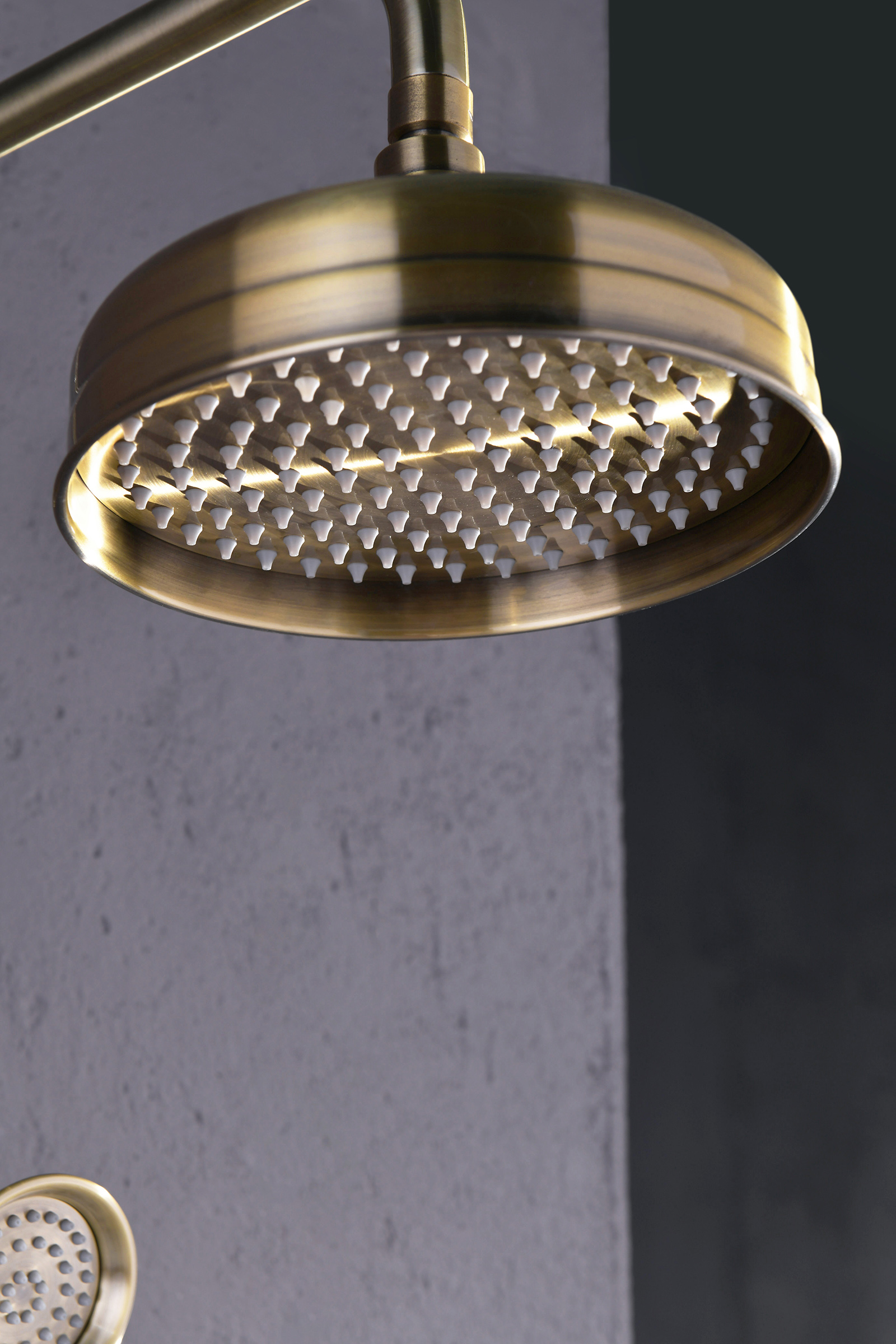 09063-D Двухвент душевой релинг БРОНЗА  GANZER  (4/1шт)