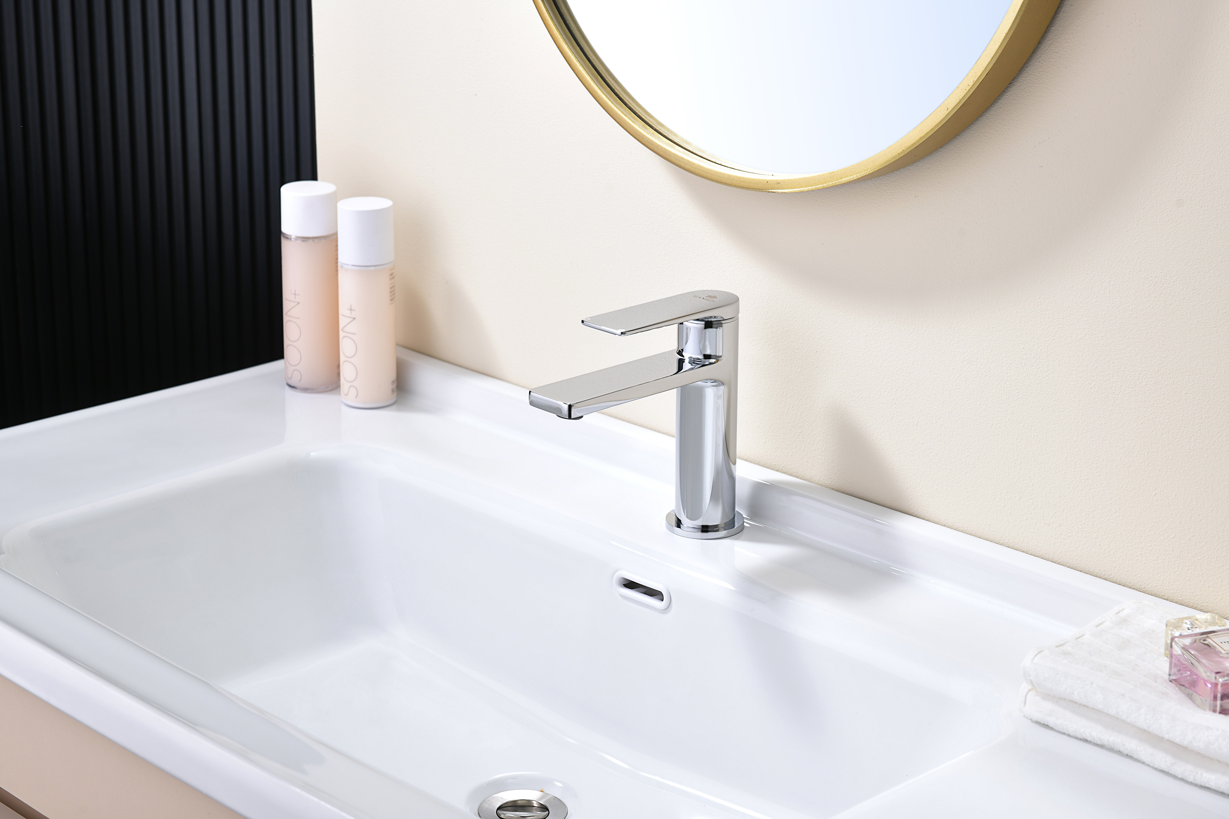 07111 Смеситель од. для раковины (ХРОМ) GANZER (10/1шт)