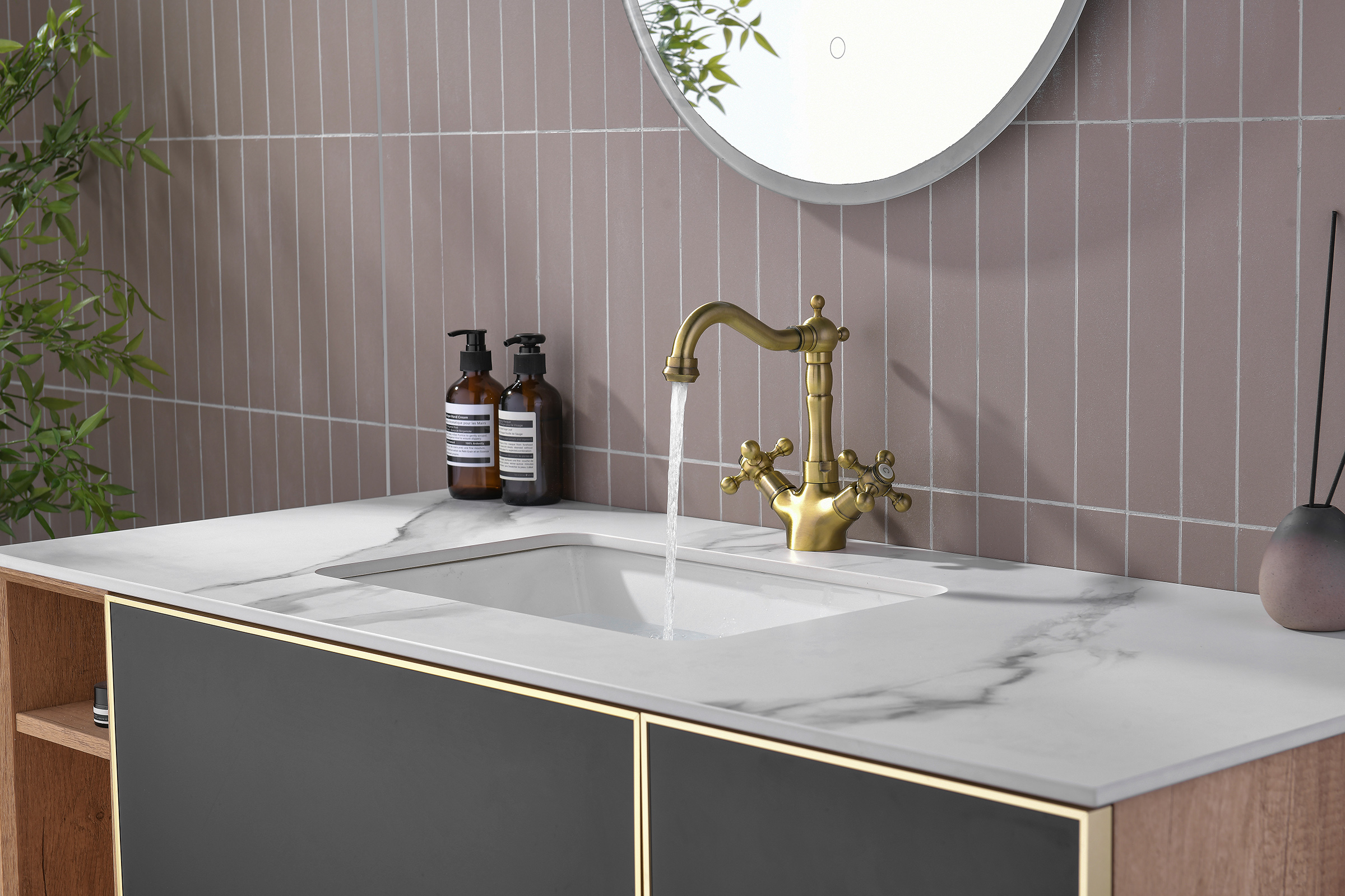 09112-D Смеситель двухвент. для умыв. (БРОНЗА)  GANZER  (10/1шт)