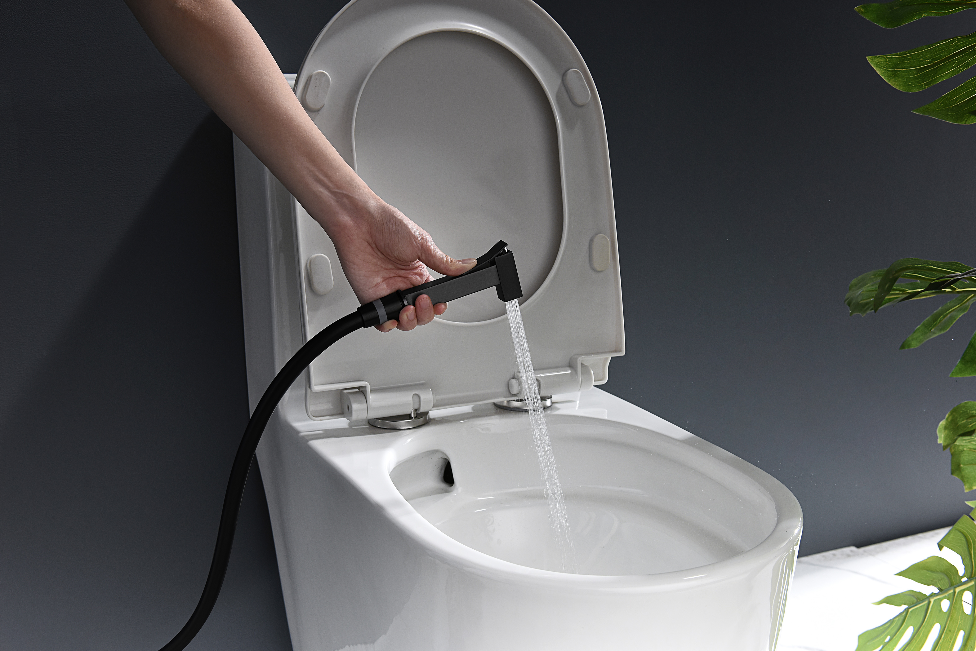 05157-C Смеситель встраиваемый с ГИГ. душом (ЧЕРНЫЙ) GANZER (10/1шт)