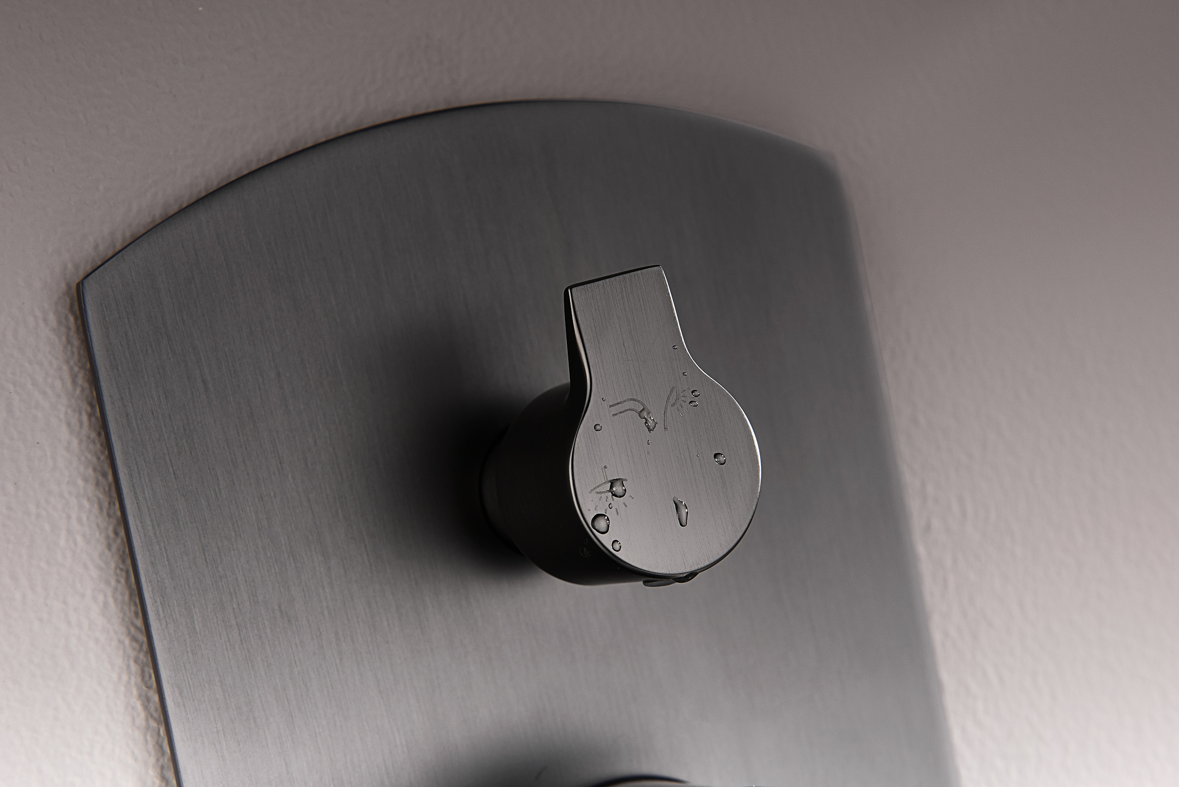 06165-Q Смеситель встраиваемый для душа с 3-функ. (ГРАФИТ) GANZER (6/1шт)