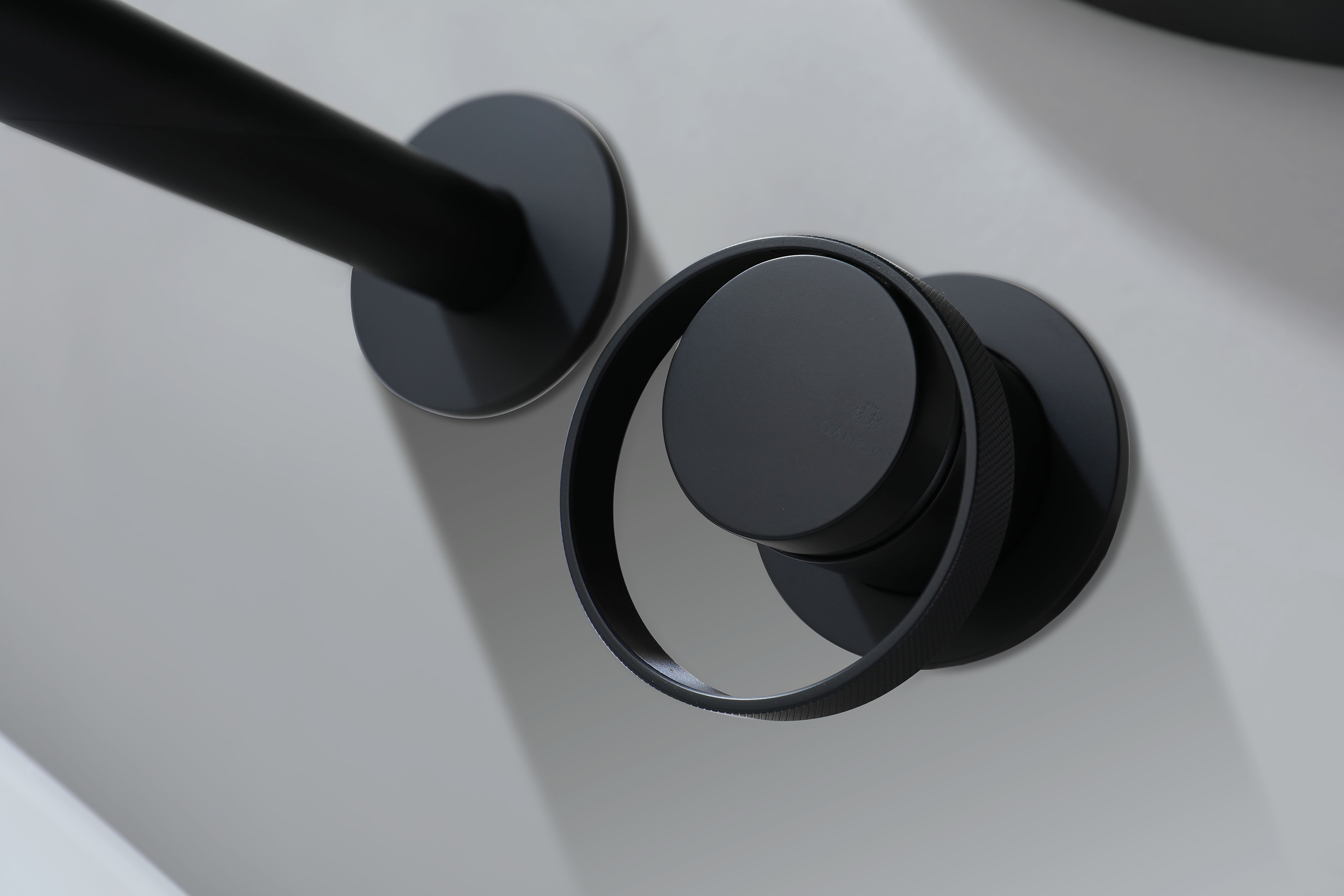 19144-C Встроенный смес для рак. (ЧЕРНЫЙ) GANZER  (10/1шт)