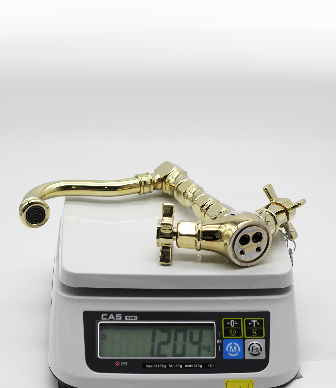 15113-E Смеситель двухвент. для умыв. (ЗОЛОТО)  GANZER (10/1шт)