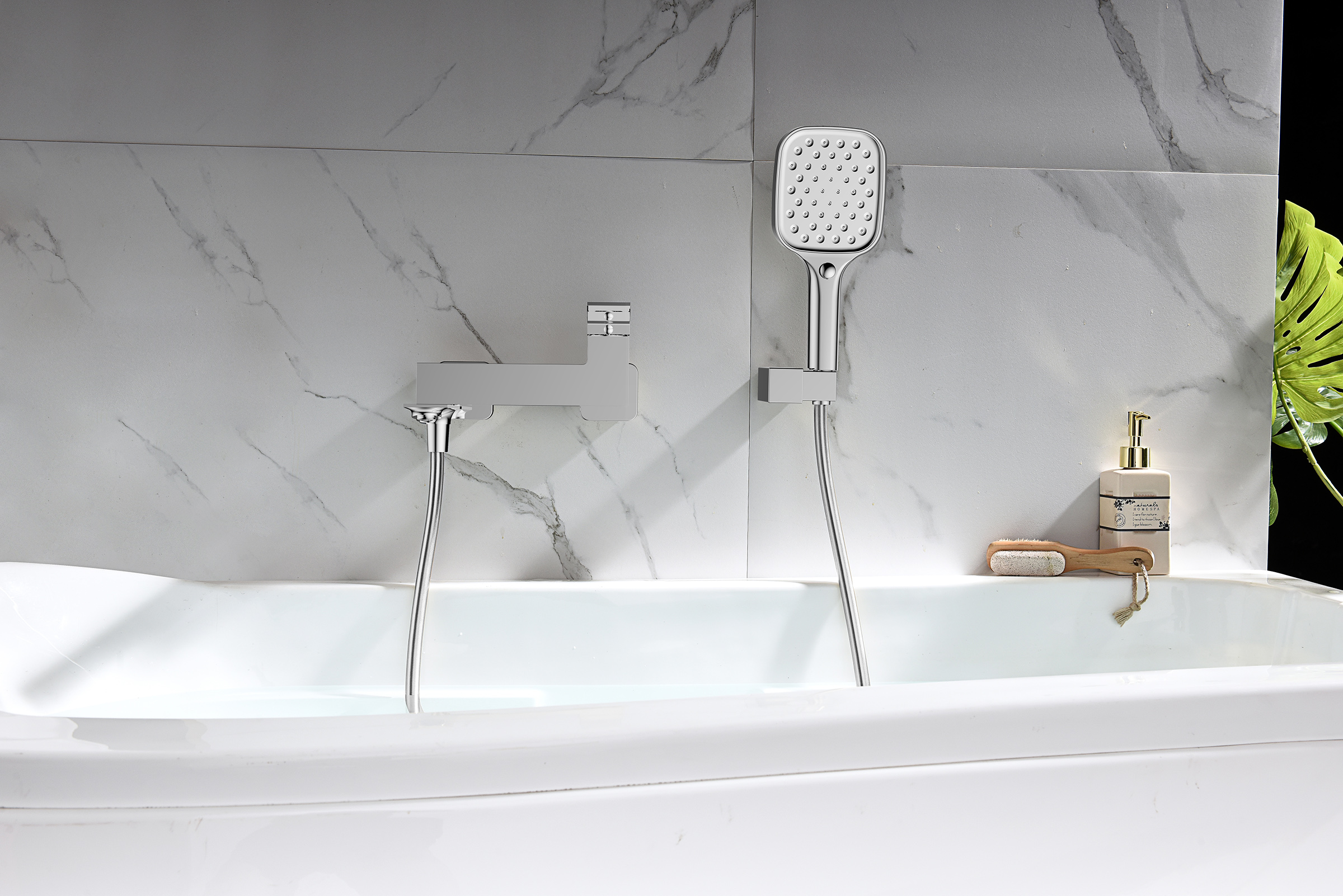 05132 Смеситель од. для ванны кор. (ХРОМ)  GANZER  (8/1шт)