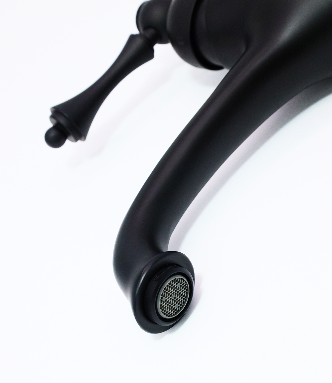 77013-C Смеситель од. для раковины-чаши (ЧЕРНЫЙ)  GANZER  (10/1шт) Л/К