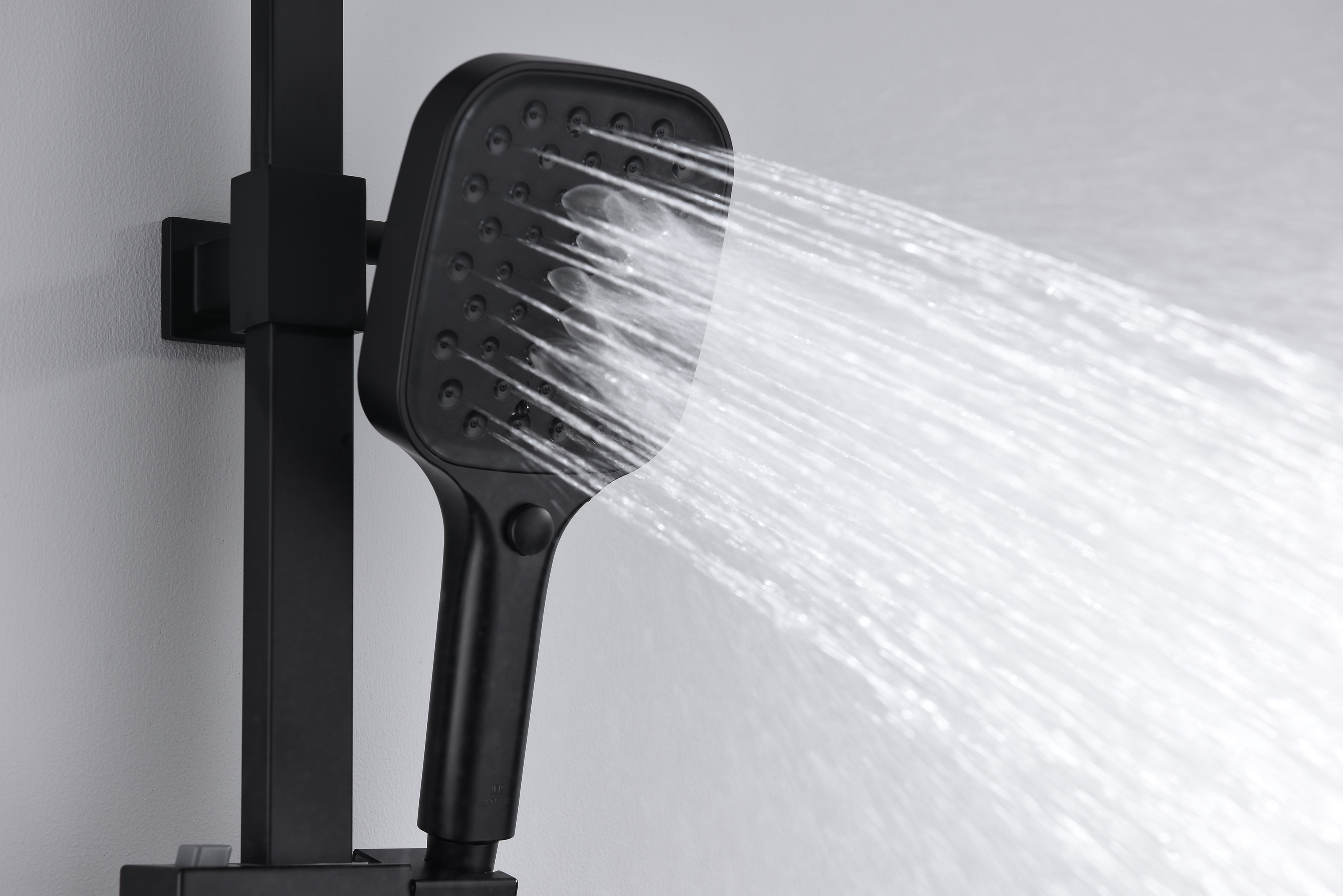 05162-C Душевая система (ЧЕРНЫЙ) GANZER (5/1шт)