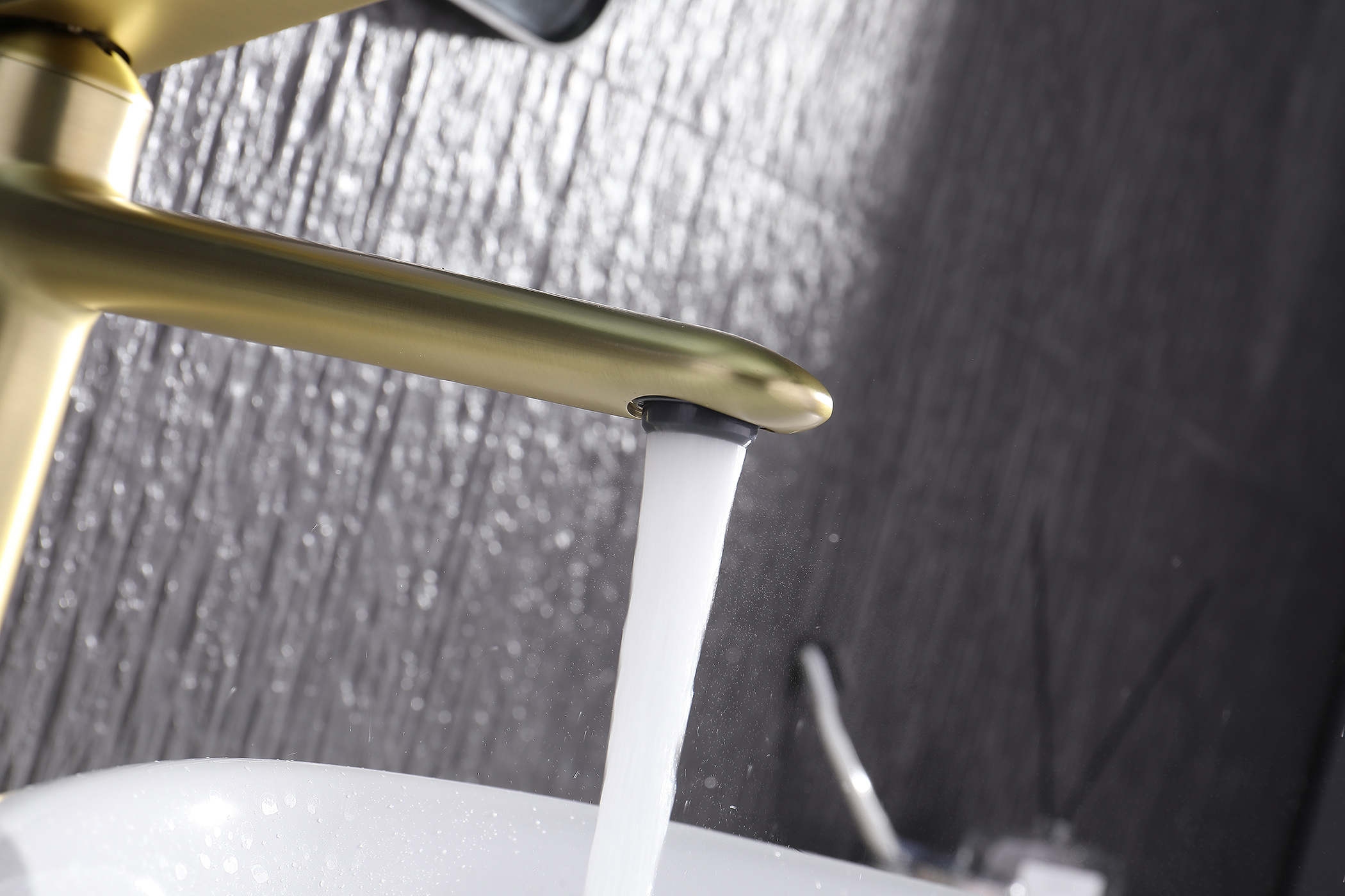 02112-S Смеситель од. для раковины-чаши (МАТ.ЗОЛОТО) GANZER (10/1шт)