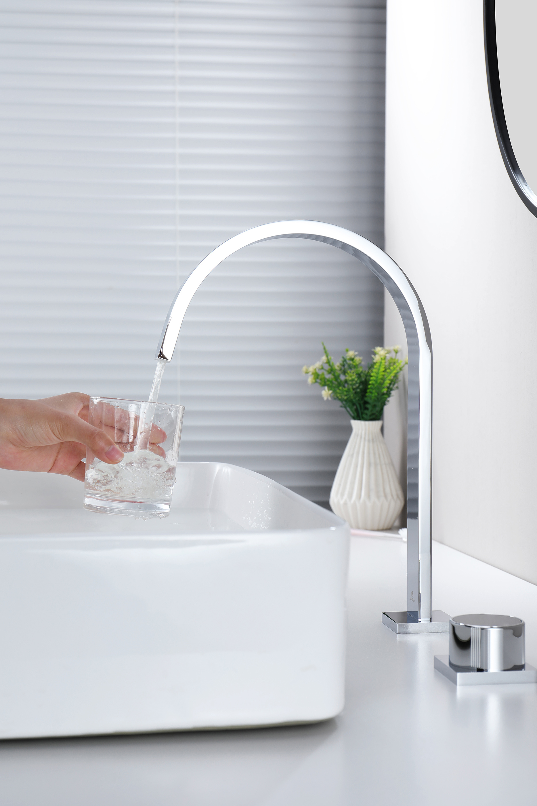 01112 Смеситель на борт раковины (2-отв,ХРОМ)  GANZER (10/1шт)