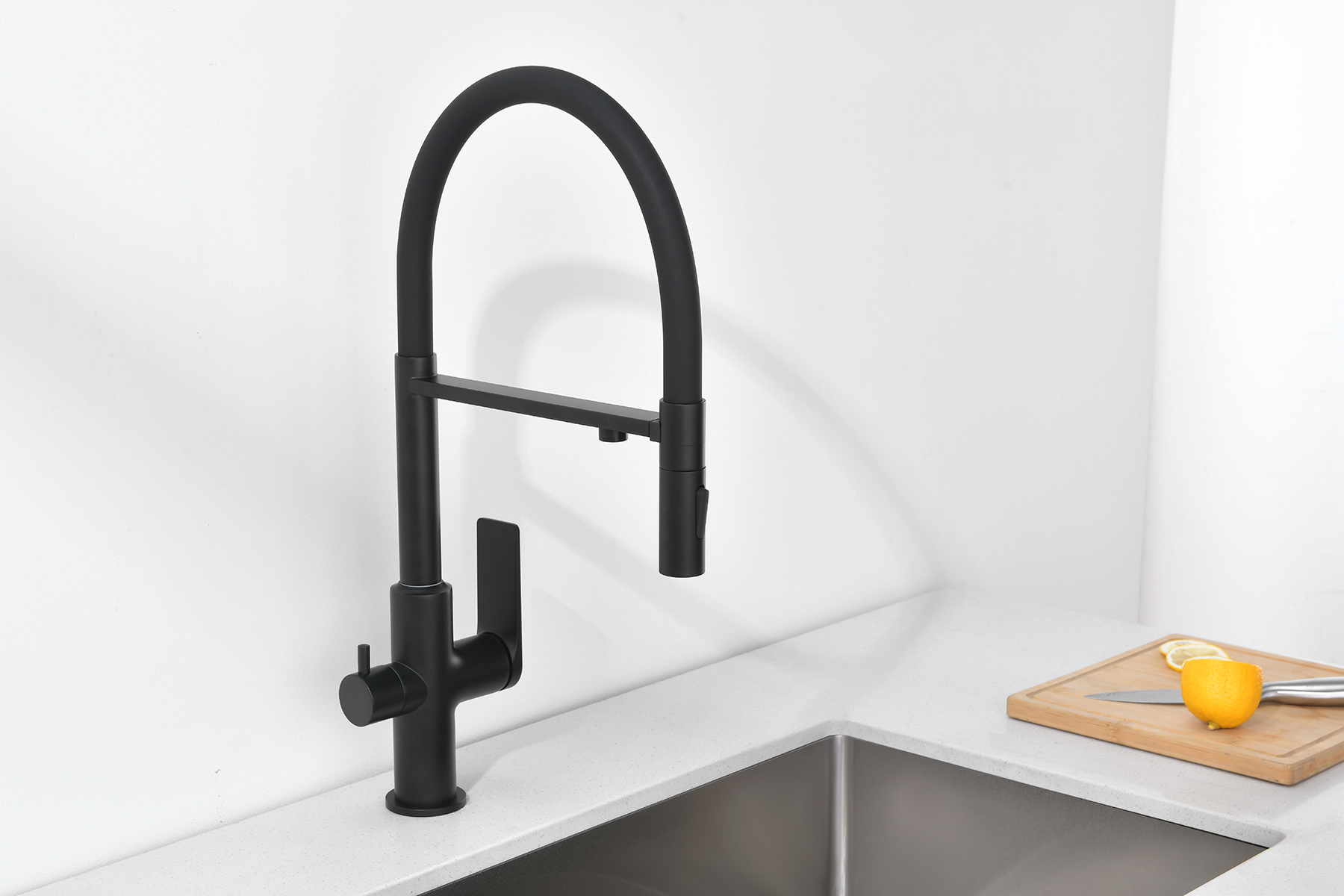 07127-C Смес. для кухни с гиб МАГ. изл. и под. фильт. (ЧЕР.+ЧЕР.) GANZER (10/1шт)