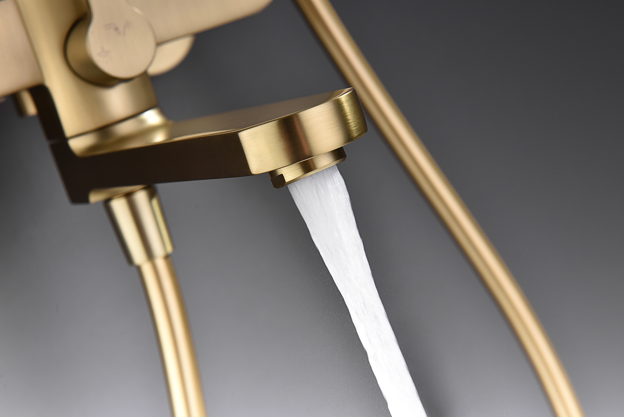 06161-S Душевая система (Мат. Золото) GANZER (5/1шт)