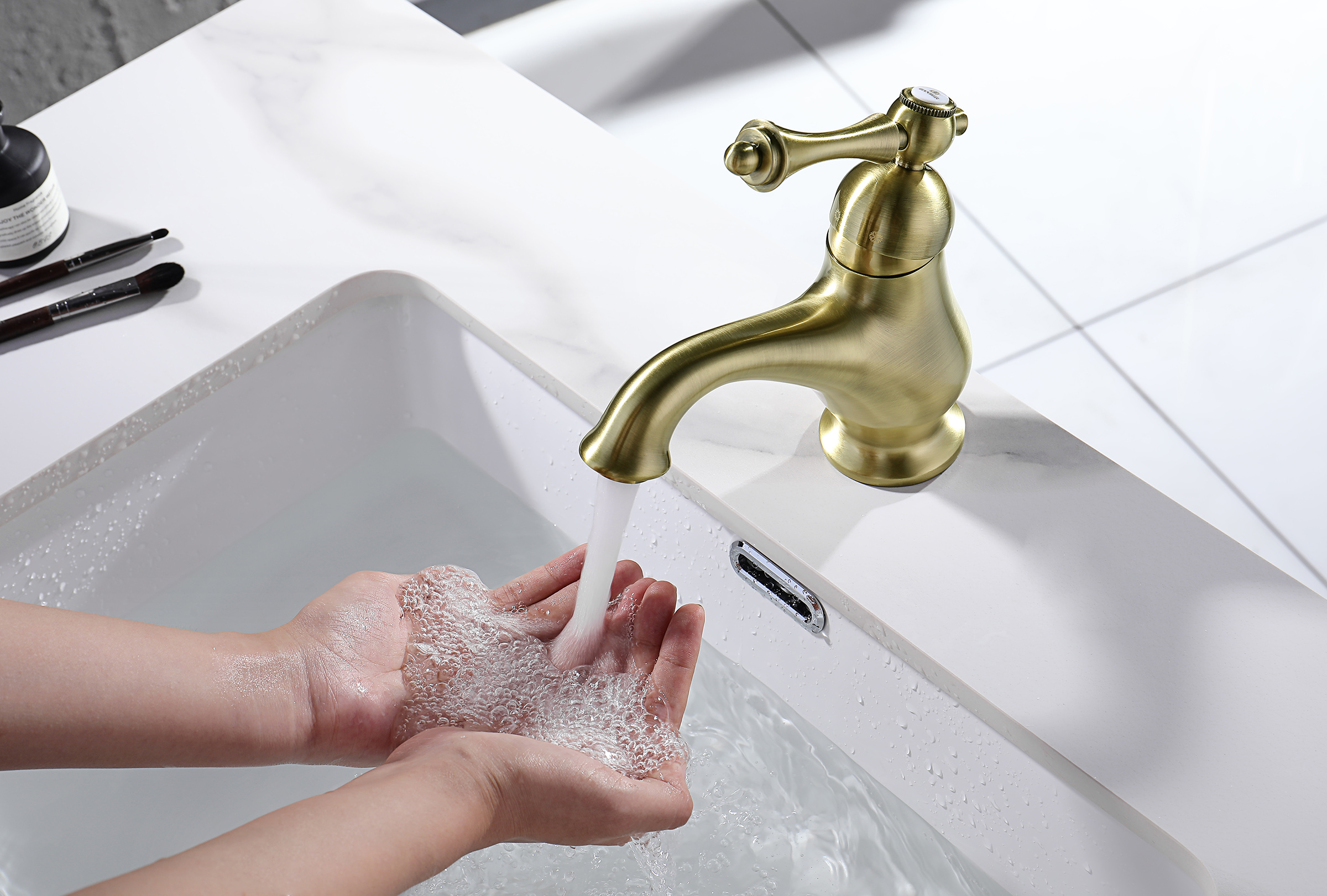 77111-D Смеситель для умыв. (БРОНЗА)  GANZER  (10/1шт)