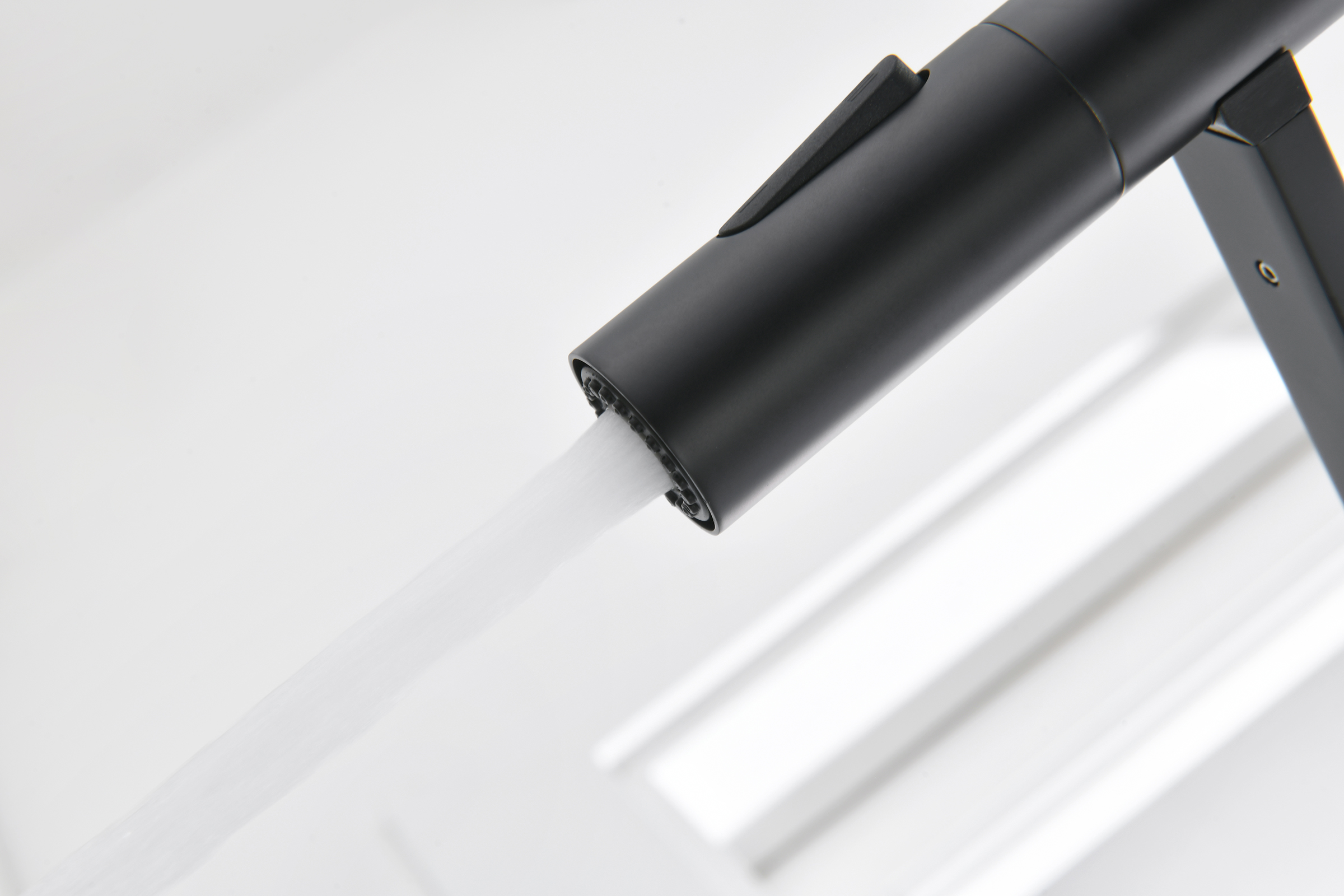 12127-C Смеситель для кухни с гиб. МАГНИТ. изливом (ЧЕР.+ЧЕР.) GANZER (10/1шт)